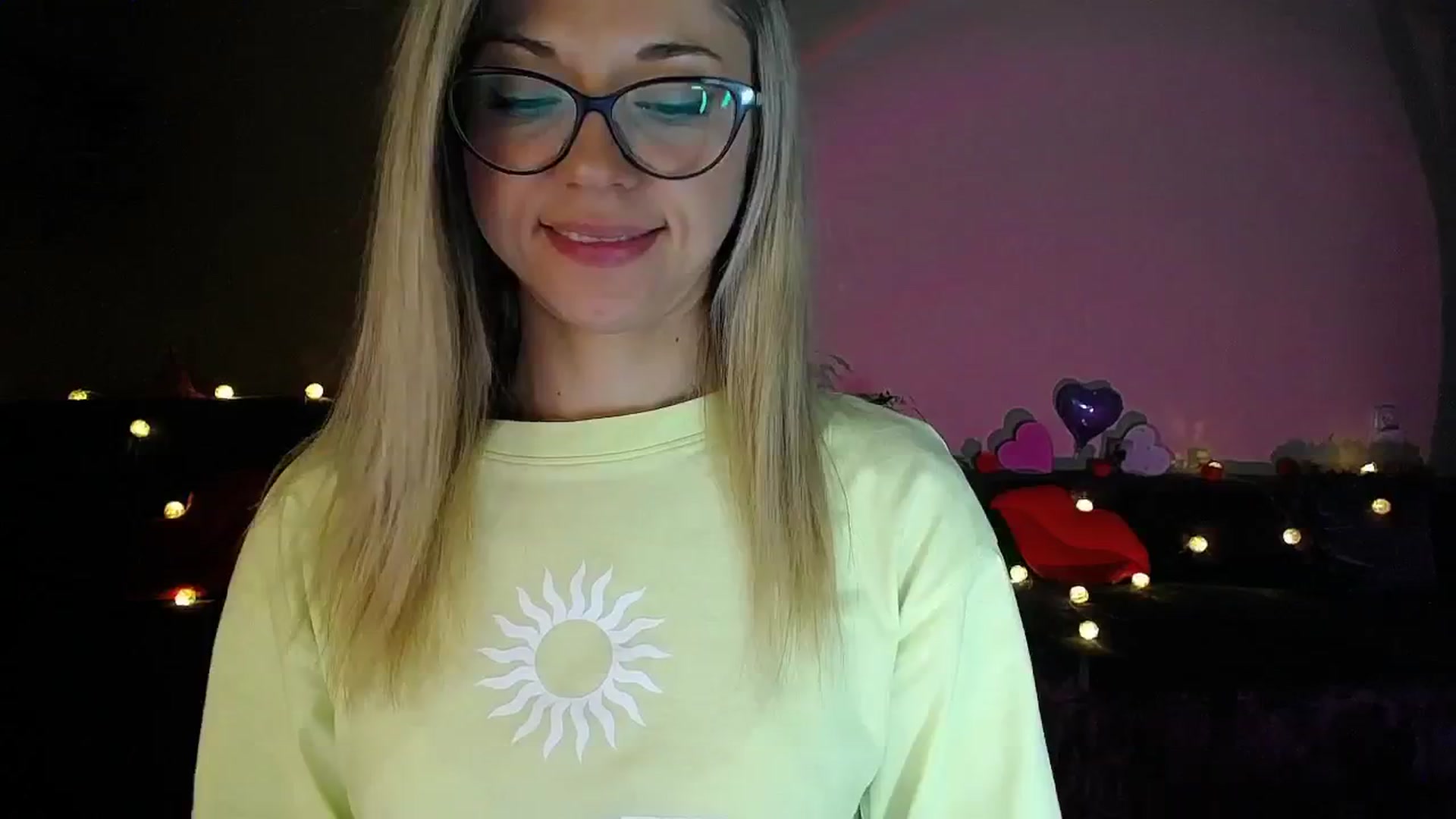 Gallery image thumbnail from Sunshine_alis's myfreecams stream on, 07/31/2025, 19:04 image 5 of 20