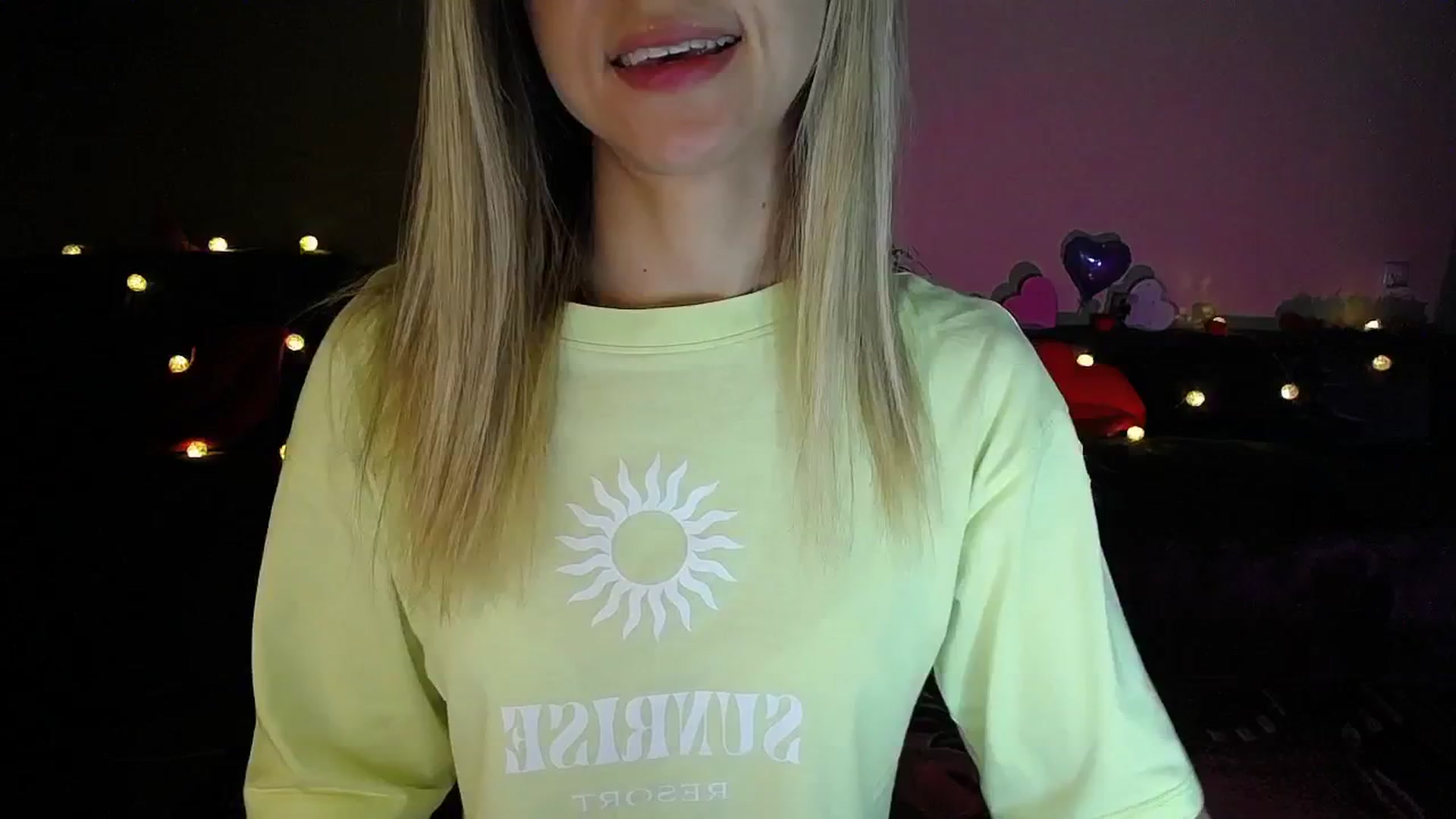 Gallery image thumbnail from Sunshine_alis's myfreecams stream on, 07/31/2025, 19:04 image 13 of 20