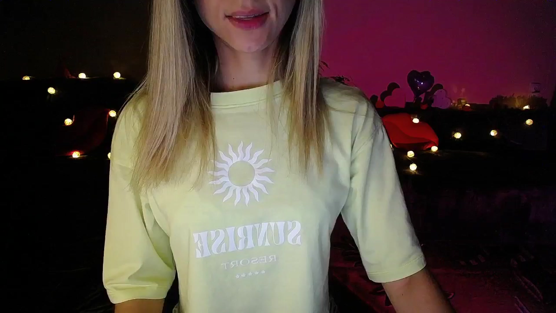 Gallery image thumbnail from Sunshine_alis's myfreecams stream on, 07/31/2025, 19:04 image 14 of 20