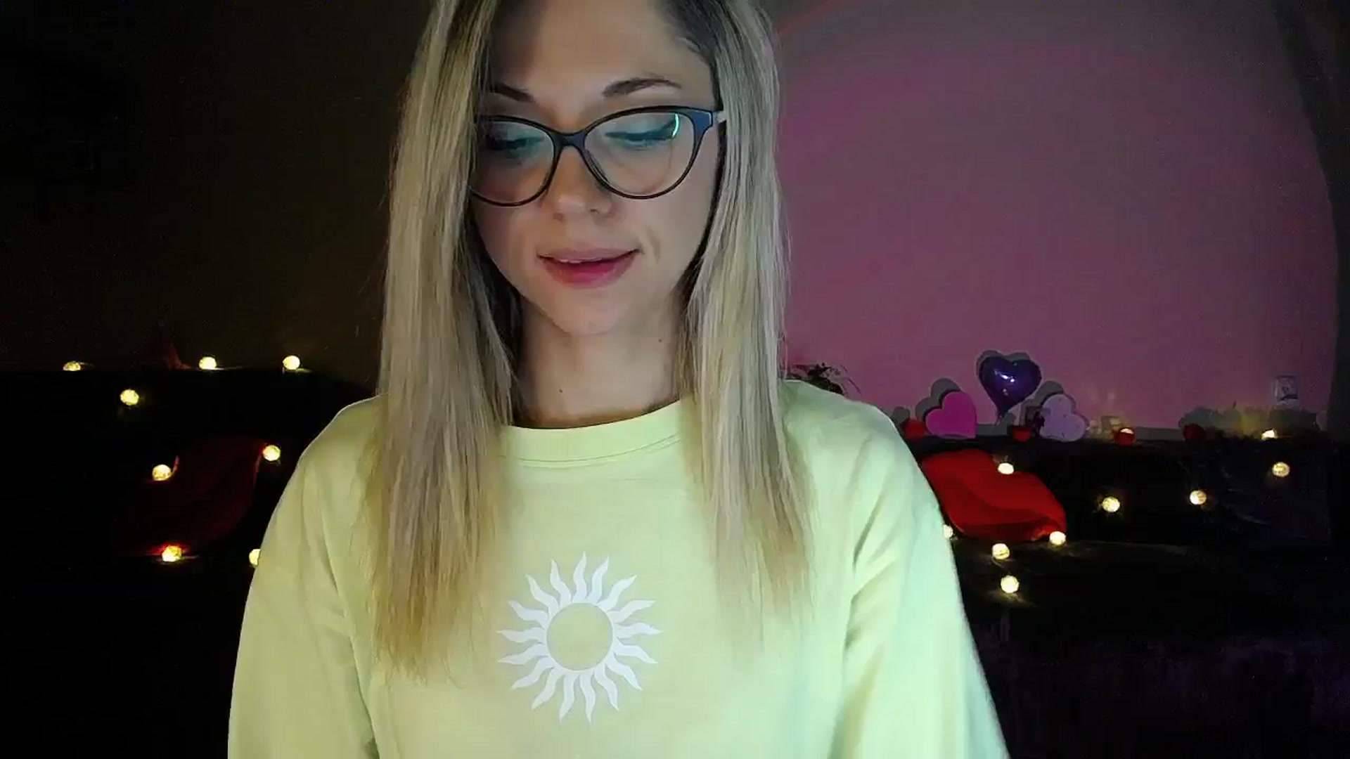 Gallery image thumbnail from Sunshine_alis's myfreecams stream on, 07/31/2025, 19:04 image 10 of 20