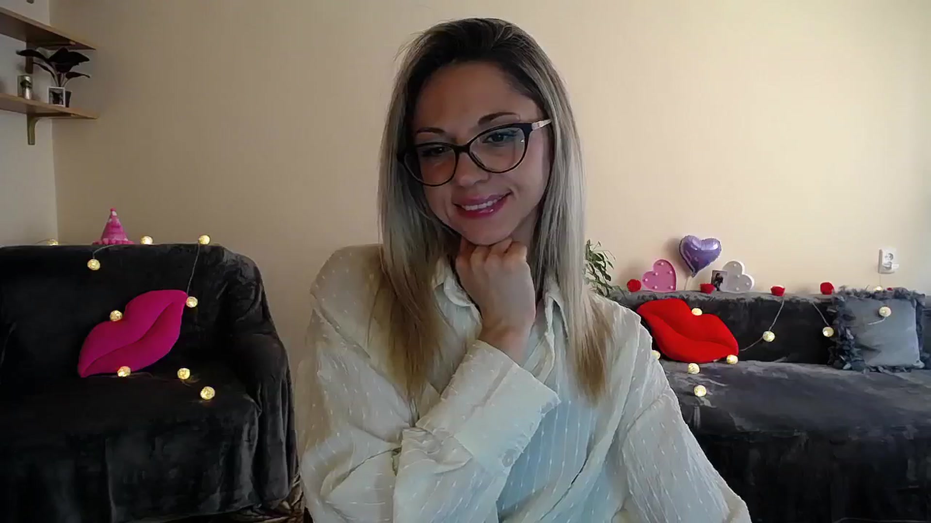 Gallery image thumbnail from Sunshine_alis's myfreecams stream on, 08/01/2025, 16:15 image 5 of 20