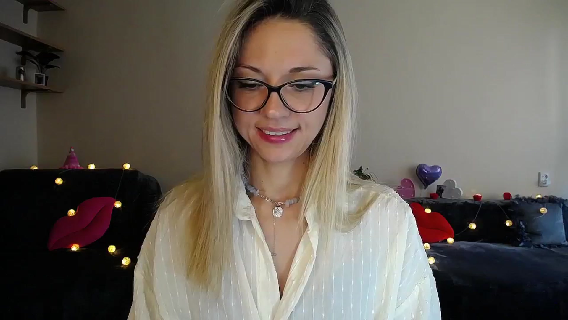 Gallery image thumbnail from Sunshine_alis's myfreecams stream on, 08/01/2025, 16:15 image 19 of 20