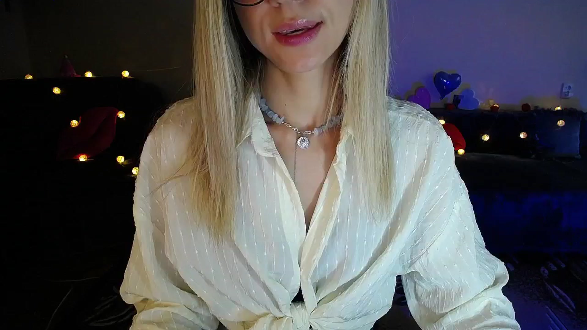 Gallery image thumbnail from Sunshine_alis's myfreecams stream on, 08/01/2025, 17:32 image 10 of 20