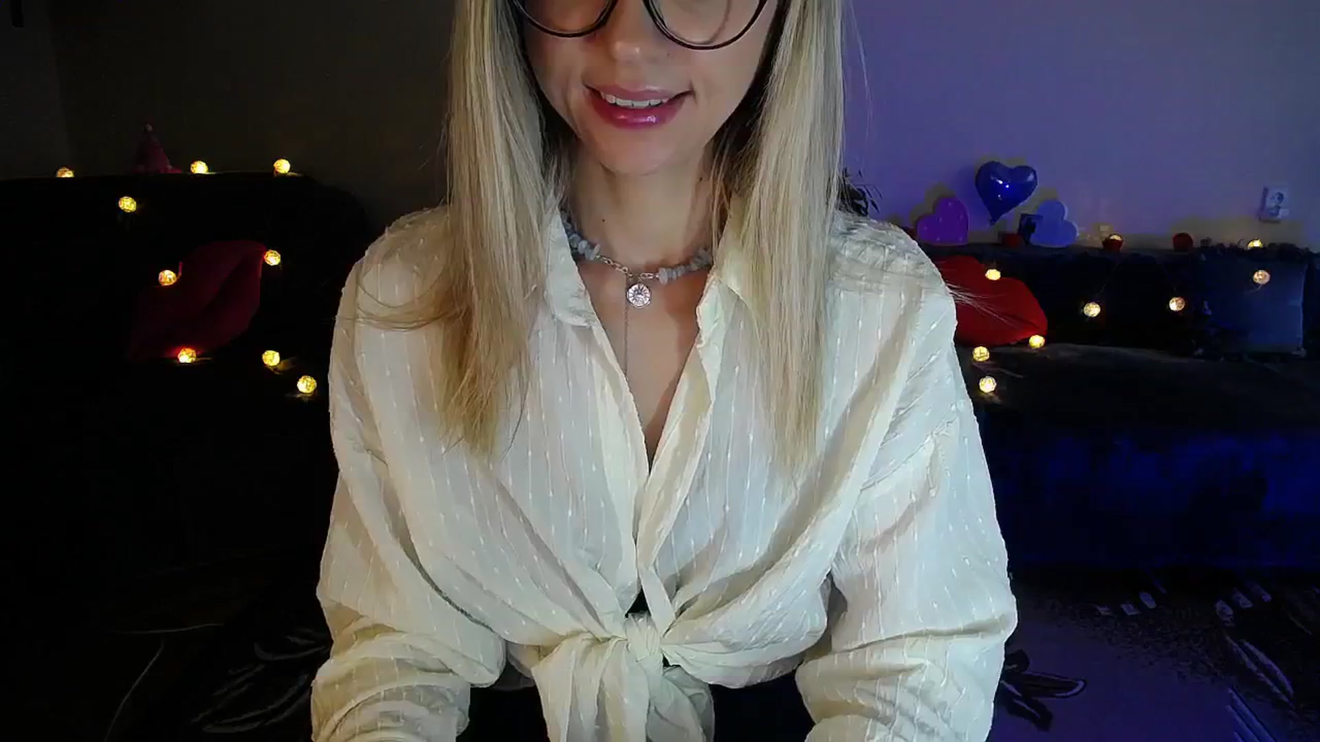 Gallery image thumbnail from Sunshine_alis's myfreecams stream on, 08/01/2025, 17:32 image 4 of 20