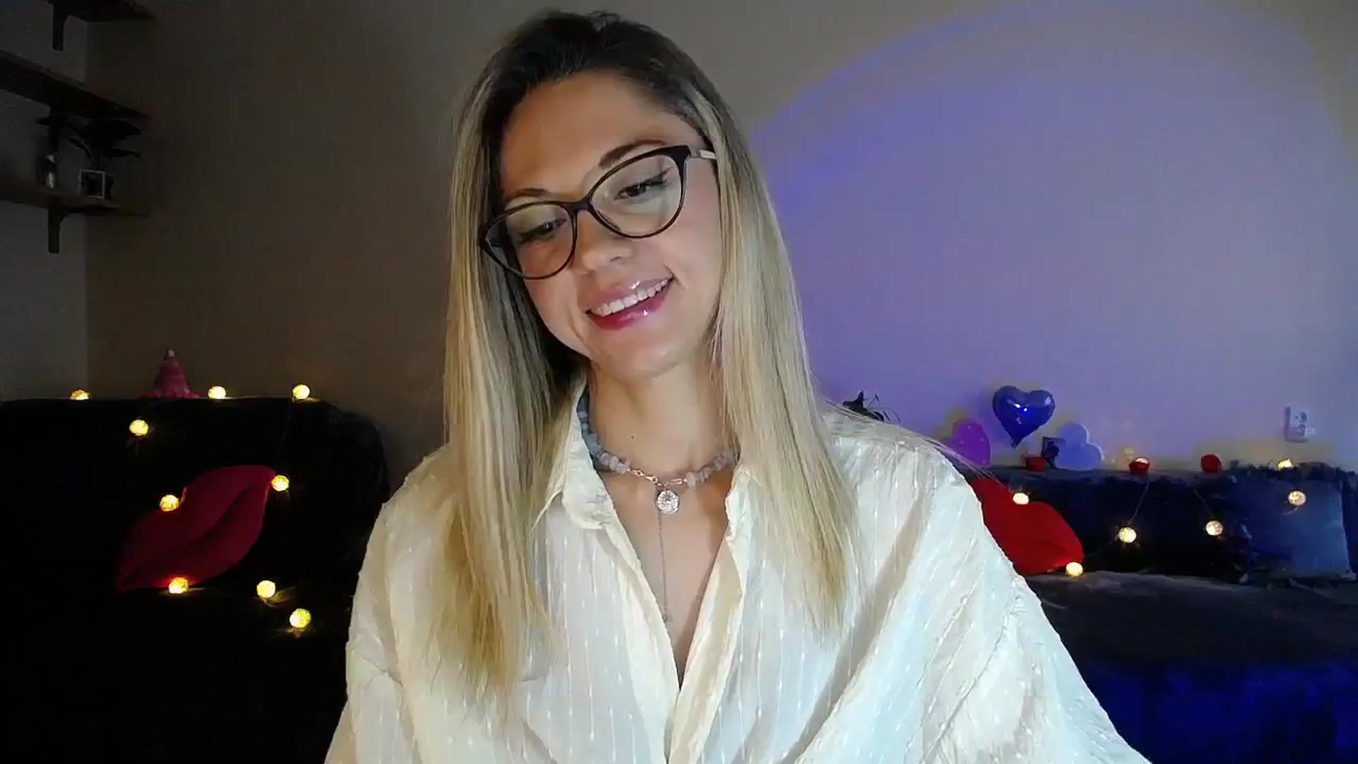 Gallery image thumbnail from Sunshine_alis's myfreecams stream on, 08/01/2025, 17:32 image 1 of 20