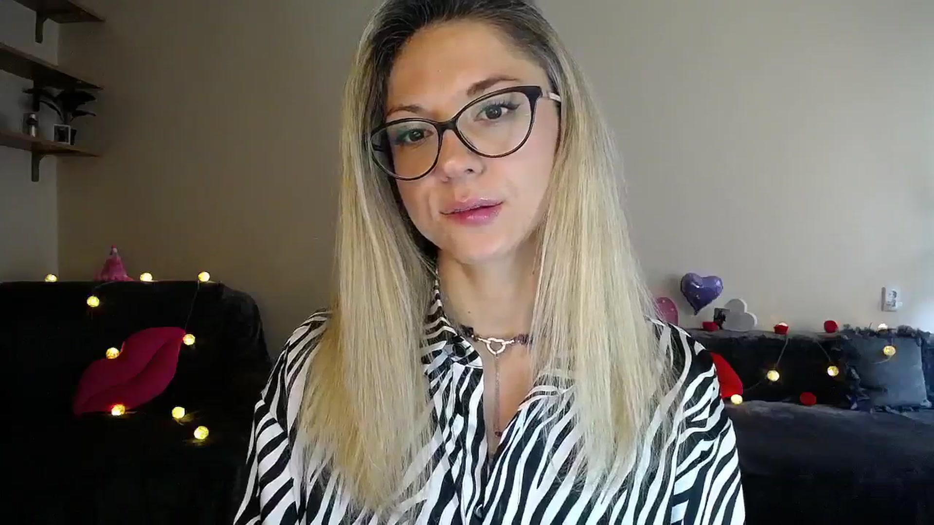 Gallery image thumbnail from Sunshine_alis's myfreecams stream on, 08/04/2025, 15:22 image 7 of 20