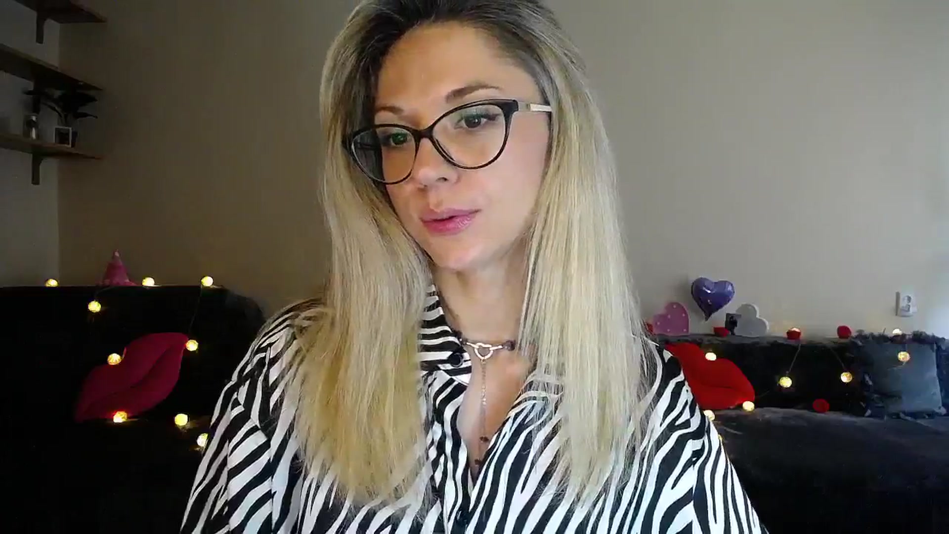 Gallery image thumbnail from Sunshine_alis's myfreecams stream on, 08/04/2025, 15:22 image 18 of 20