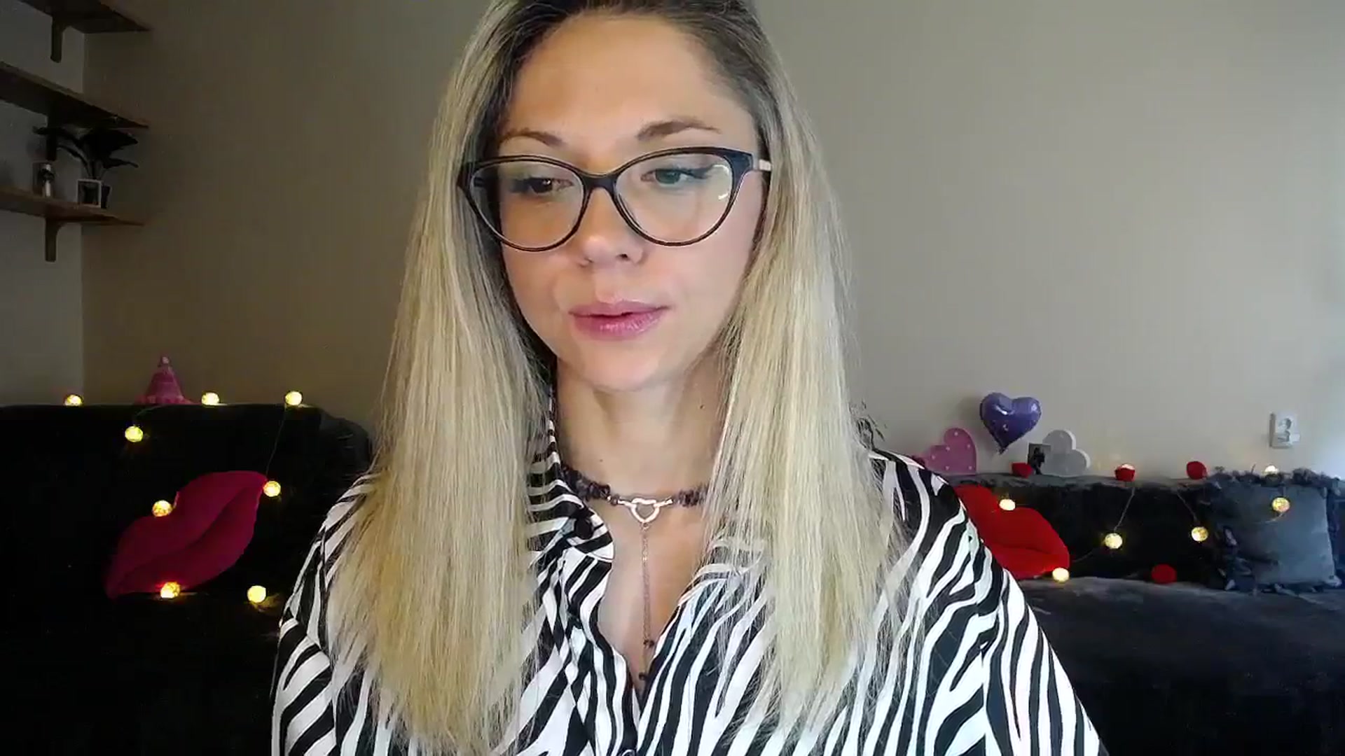 Gallery image thumbnail from Sunshine_alis's myfreecams stream on, 08/04/2025, 15:22 image 14 of 20