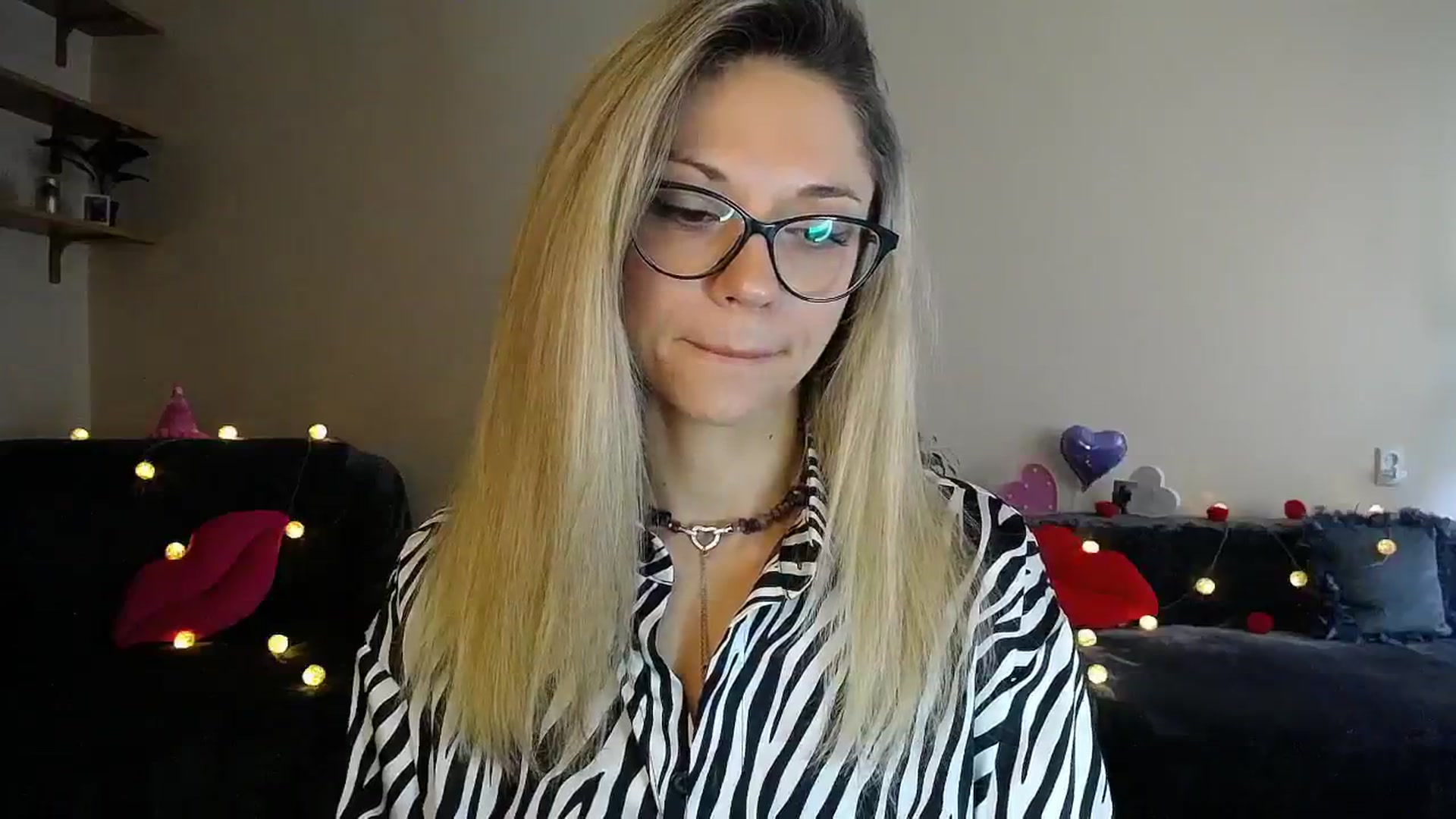 Gallery image thumbnail from Sunshine_alis's myfreecams stream on, 08/04/2025, 15:22 image 12 of 20