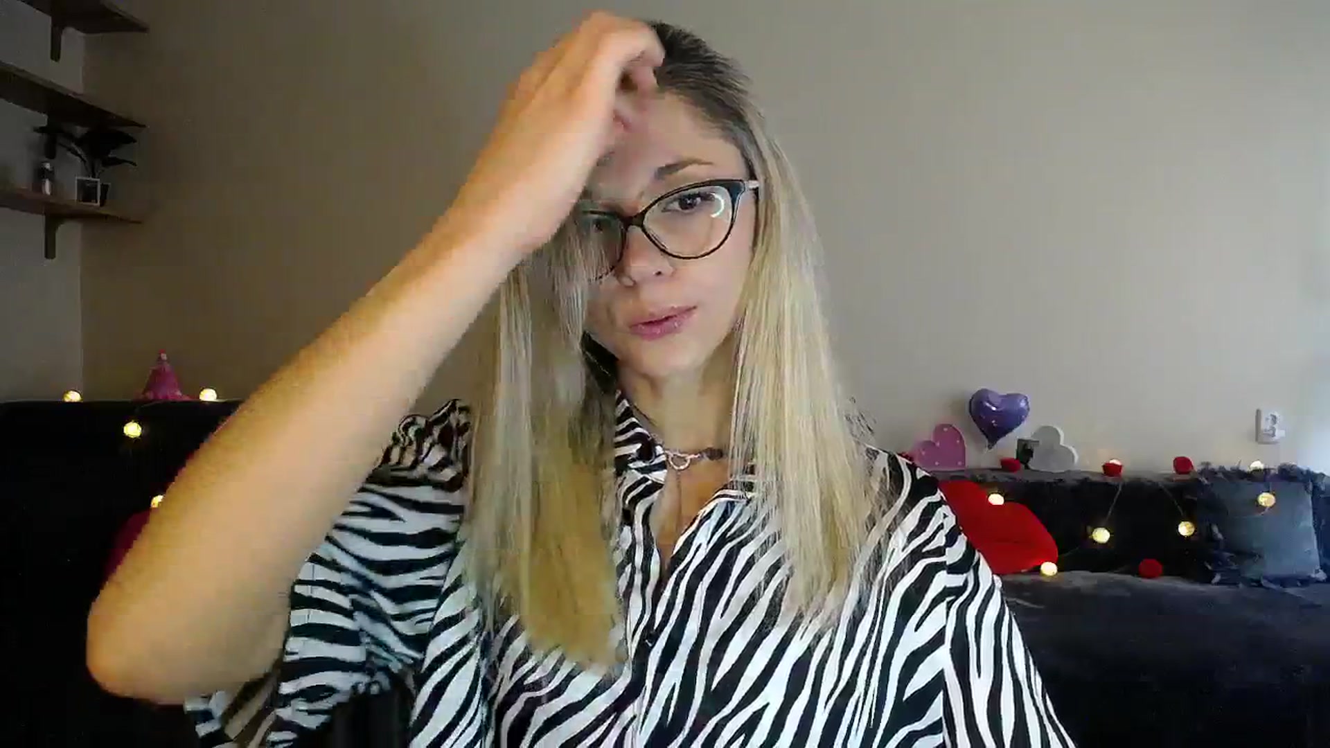 Gallery image thumbnail from Sunshine_alis's myfreecams stream on, 08/04/2025, 15:22 image 17 of 20