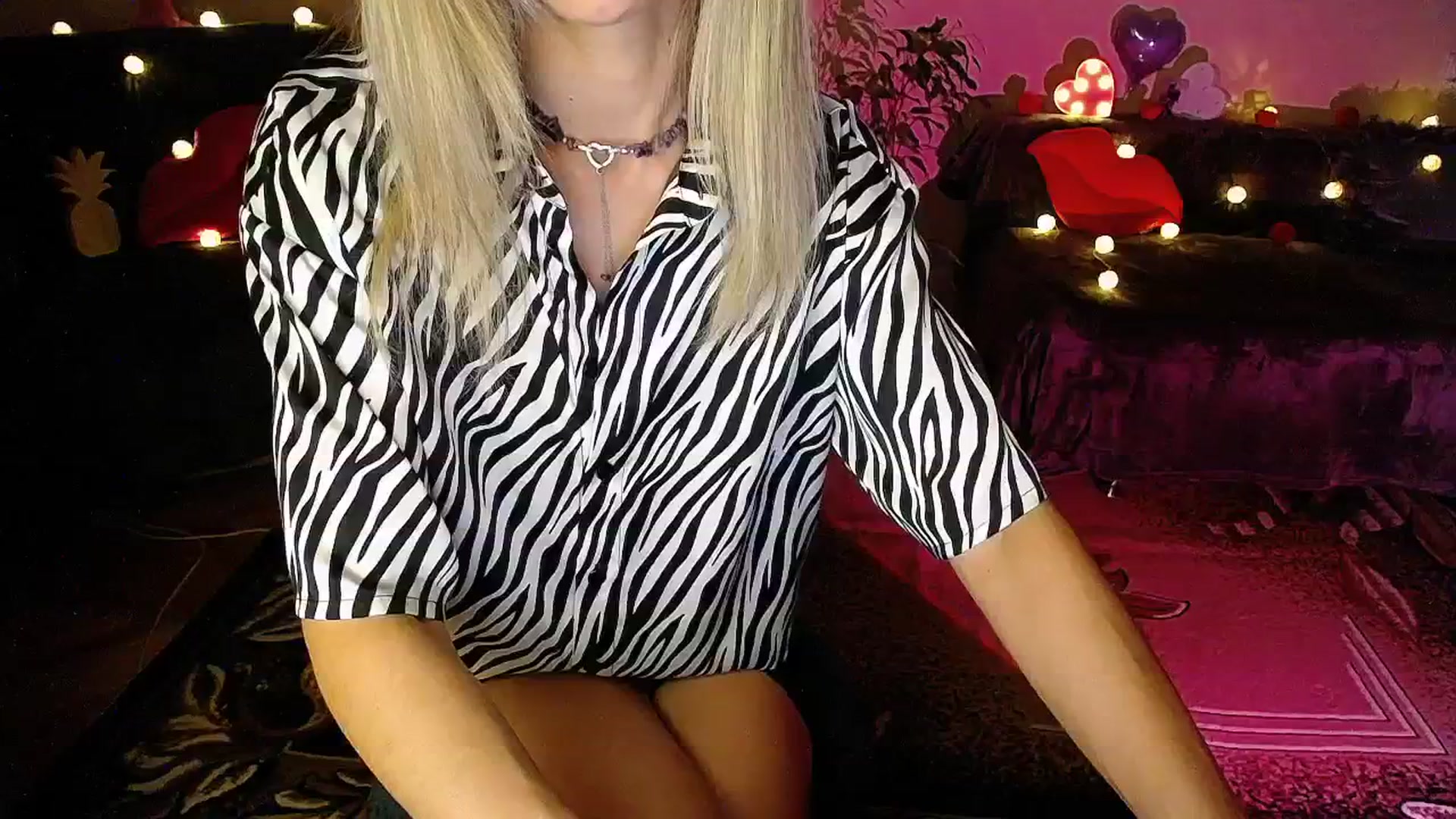 Gallery image thumbnail from Sunshine_alis's myfreecams stream on, 08/04/2025, 18:53 image 5 of 20