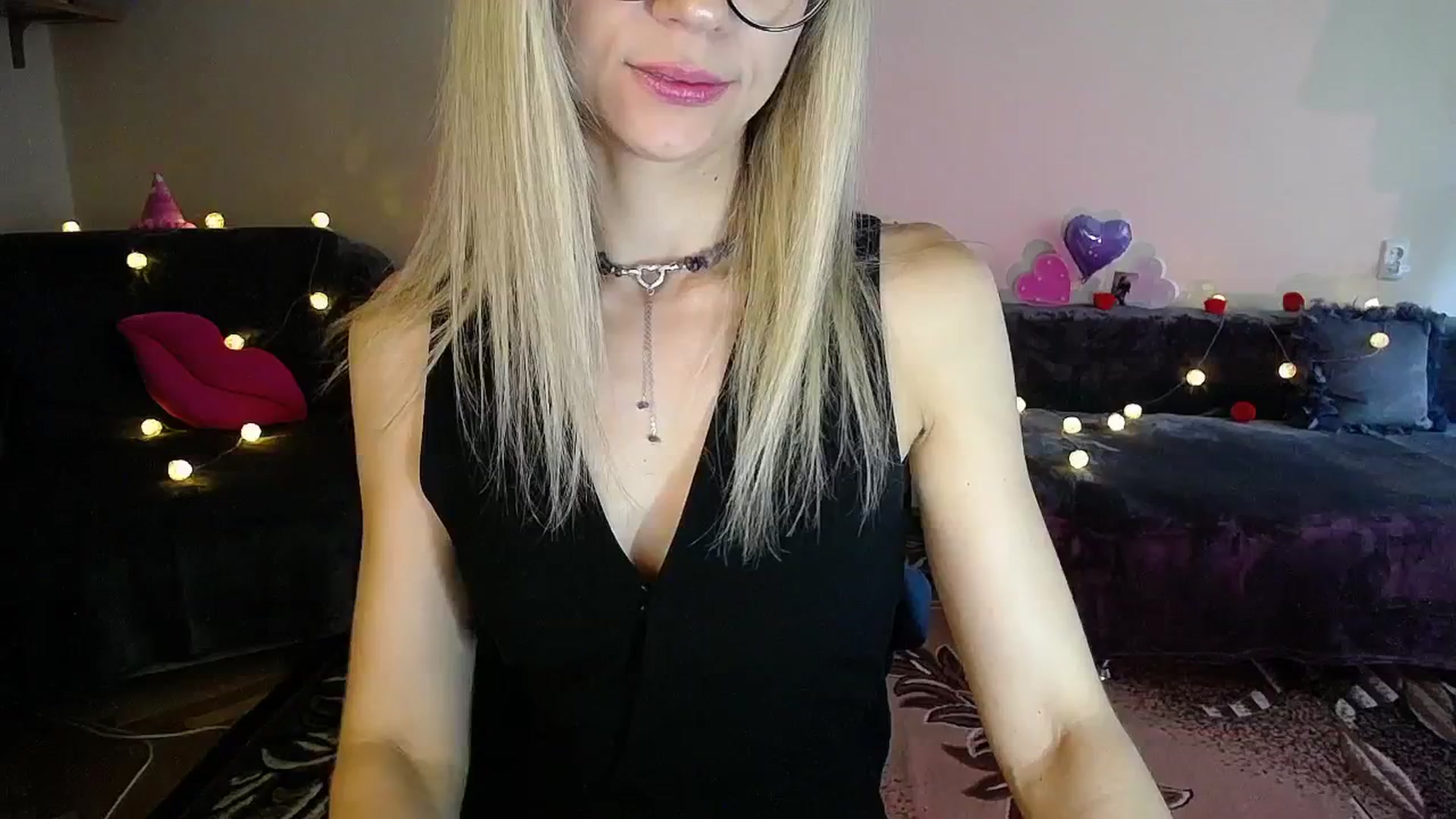 Gallery image thumbnail from Sunshine_alis's myfreecams stream on, 08/06/2025, 16:05 image 10 of 20