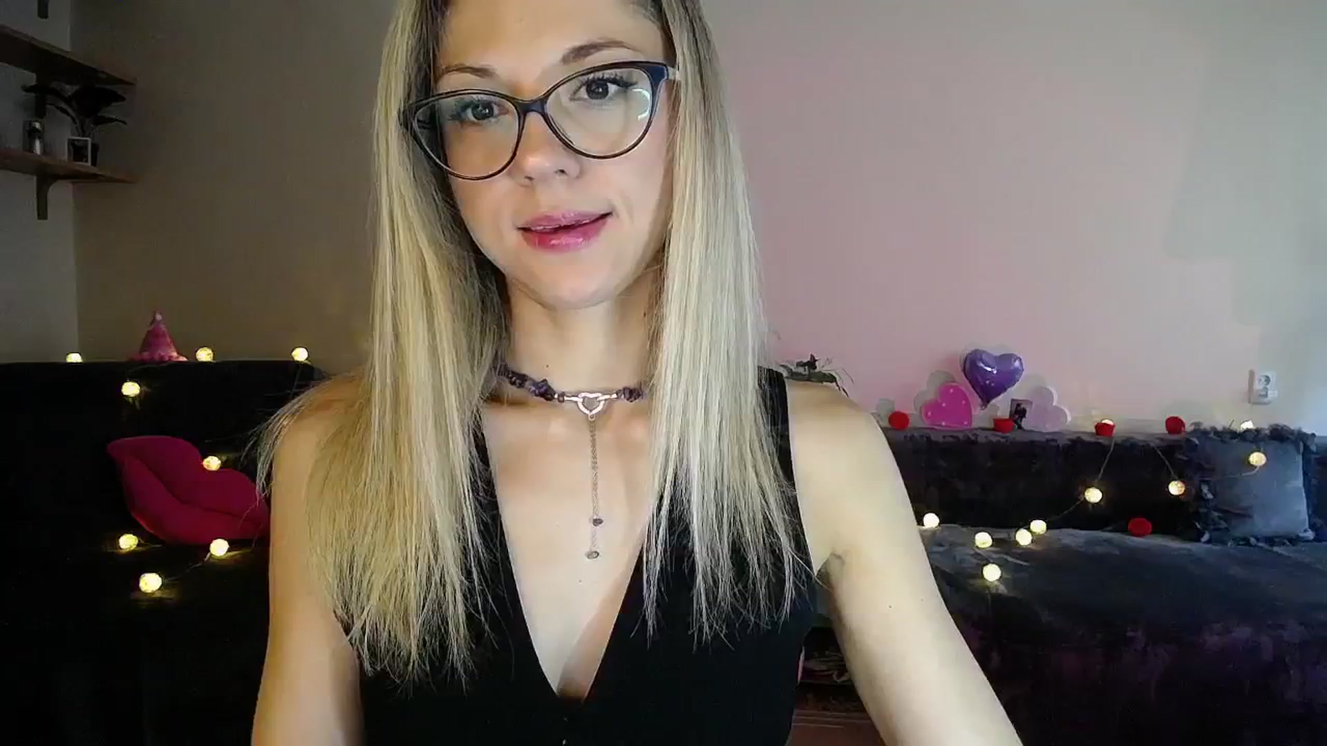 Gallery image thumbnail from Sunshine_alis's myfreecams stream on, 08/06/2025, 16:05 image 5 of 20