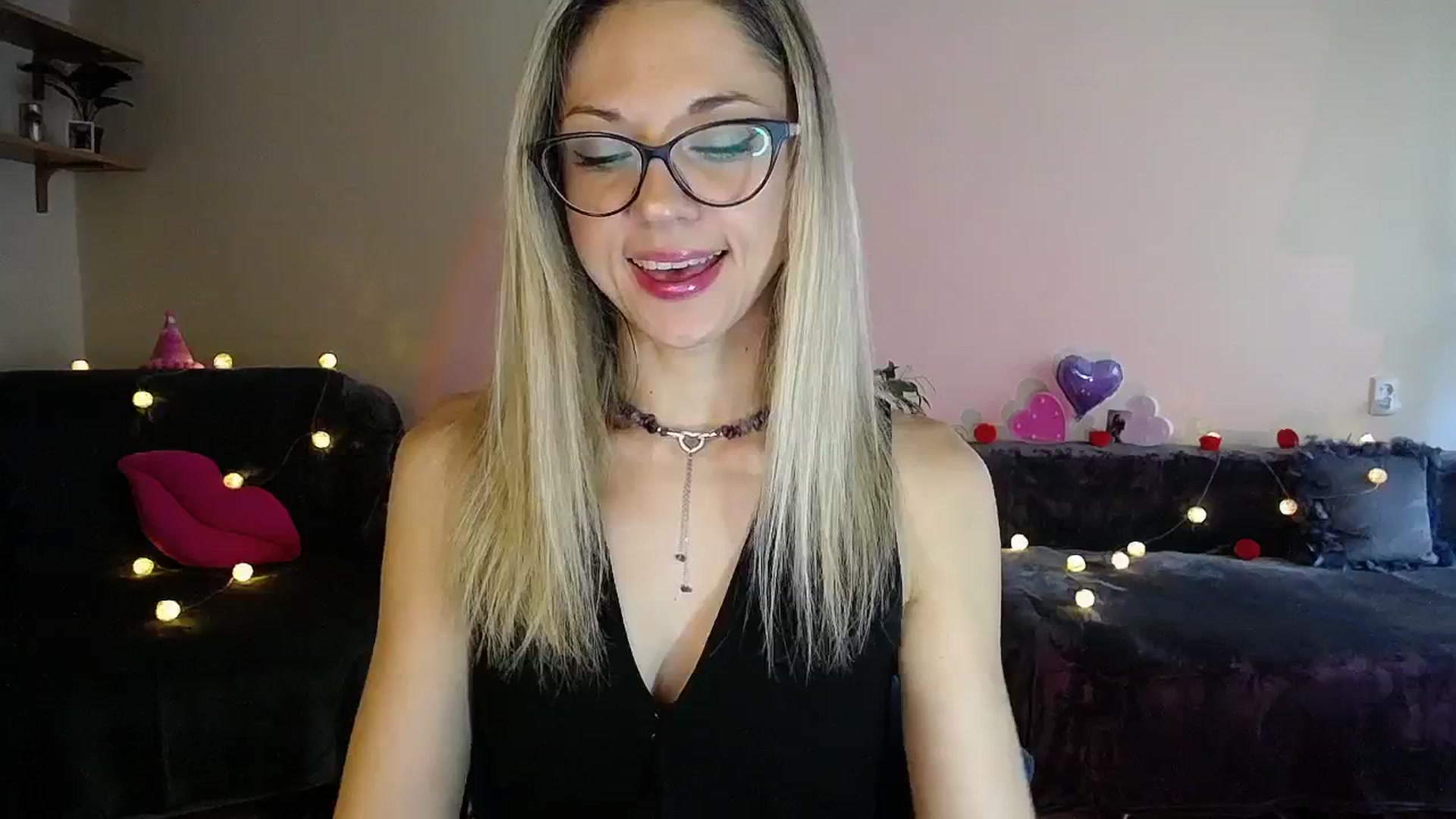 Gallery image thumbnail from Sunshine_alis's myfreecams stream on, 08/06/2025, 16:05 image 2 of 20