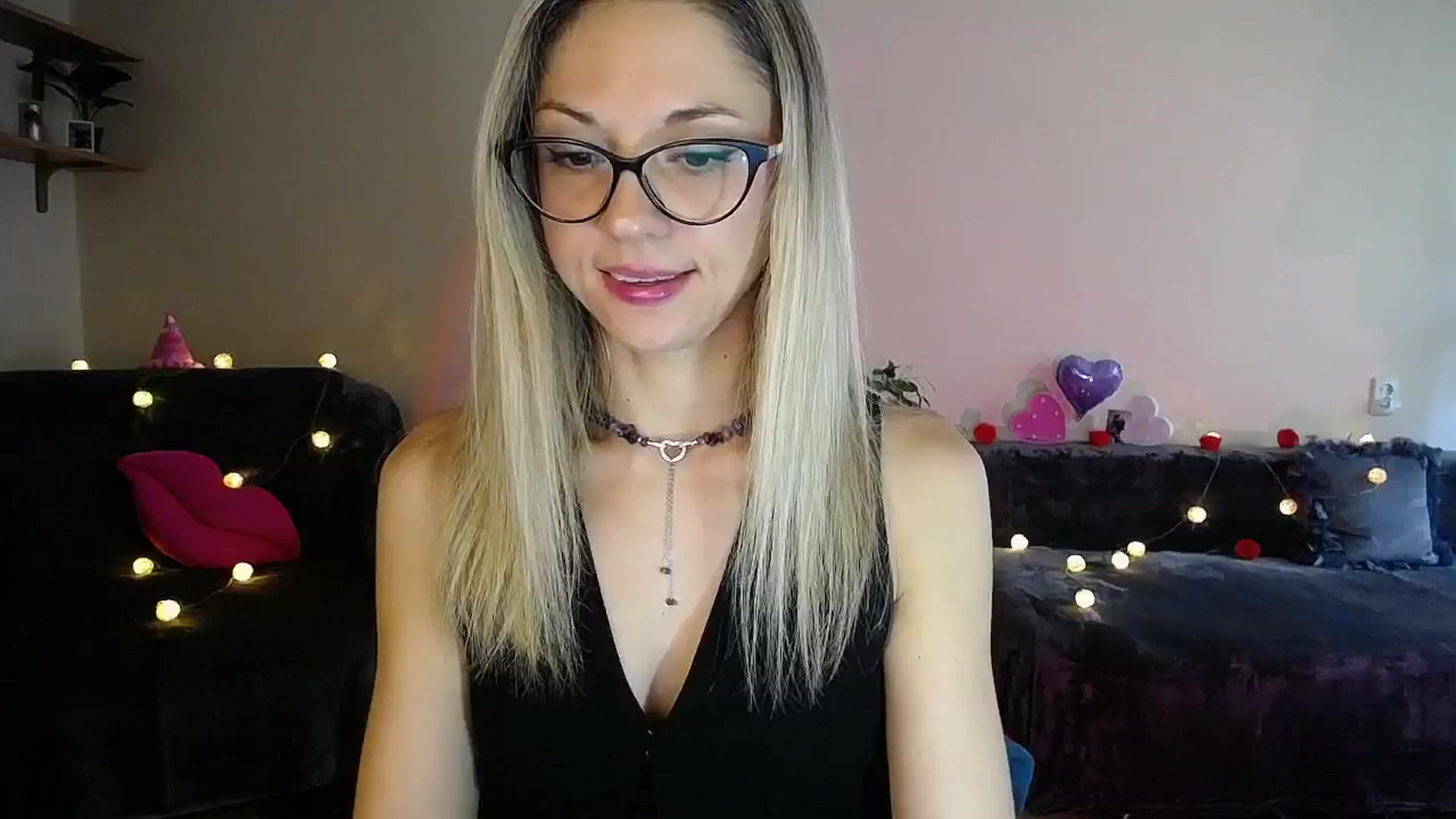 Gallery image thumbnail from Sunshine_alis's myfreecams stream on, 08/06/2025, 16:05 image 1 of 20