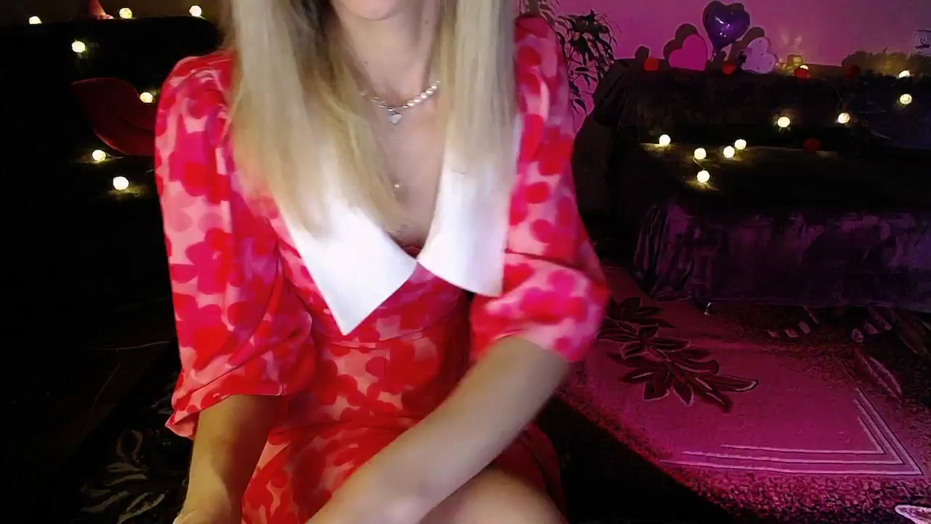 Gallery image thumbnail from Sunshine_alis's myfreecams stream on, 08/07/2025, 18:08 image 13 of 20