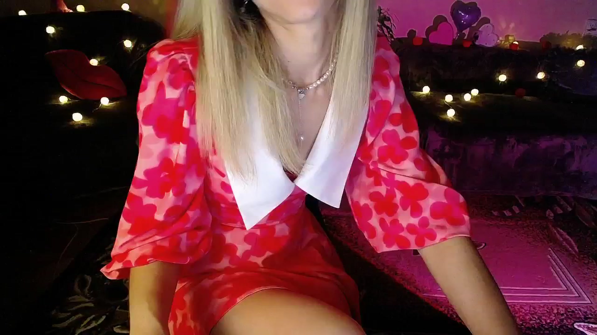 Gallery image thumbnail from Sunshine_alis's myfreecams stream on, 08/07/2025, 18:08 image 10 of 20