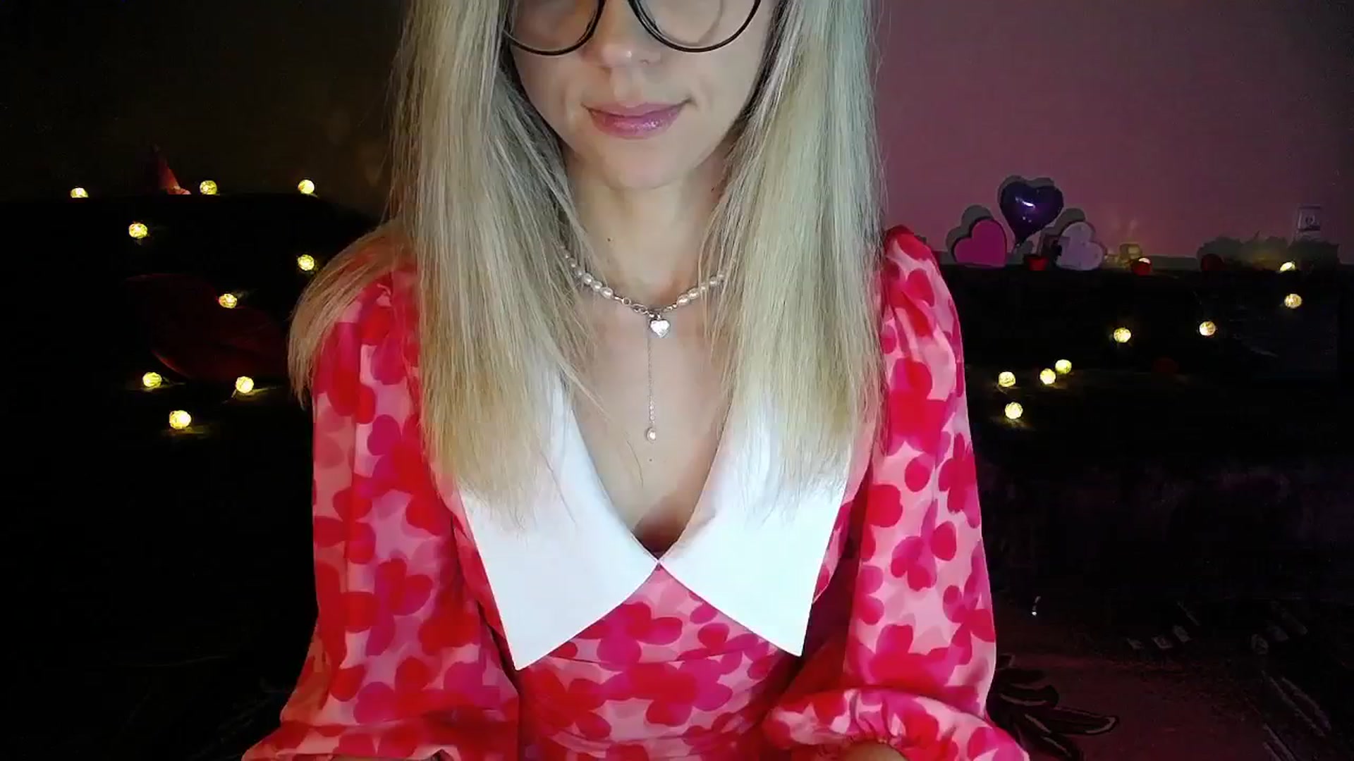 Gallery image thumbnail from Sunshine_alis's myfreecams stream on, 08/07/2025, 19:05 image 5 of 20