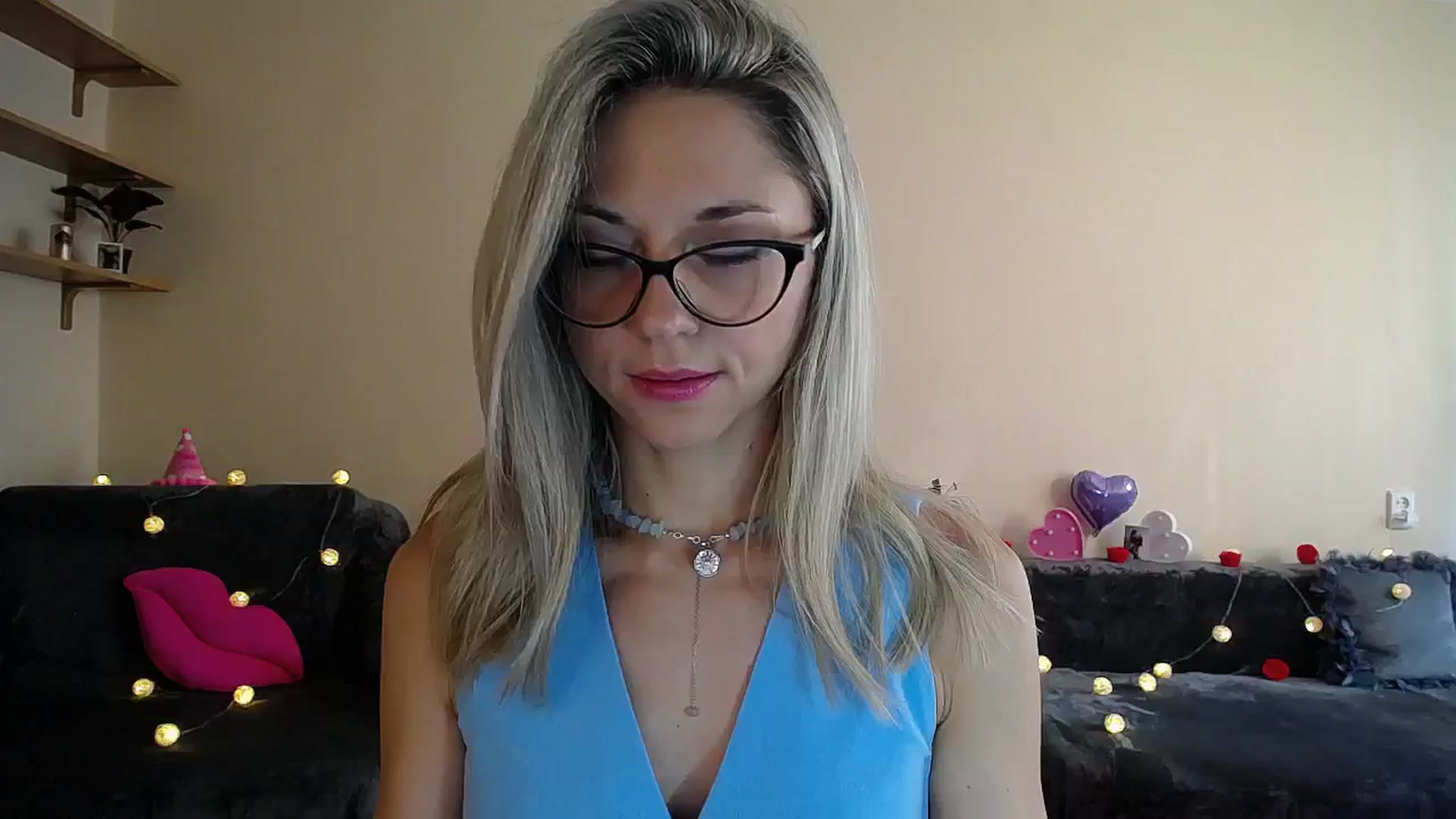 Gallery image thumbnail from Sunshine_alis's myfreecams stream on, 08/09/2025, 16:30 image 13 of 20