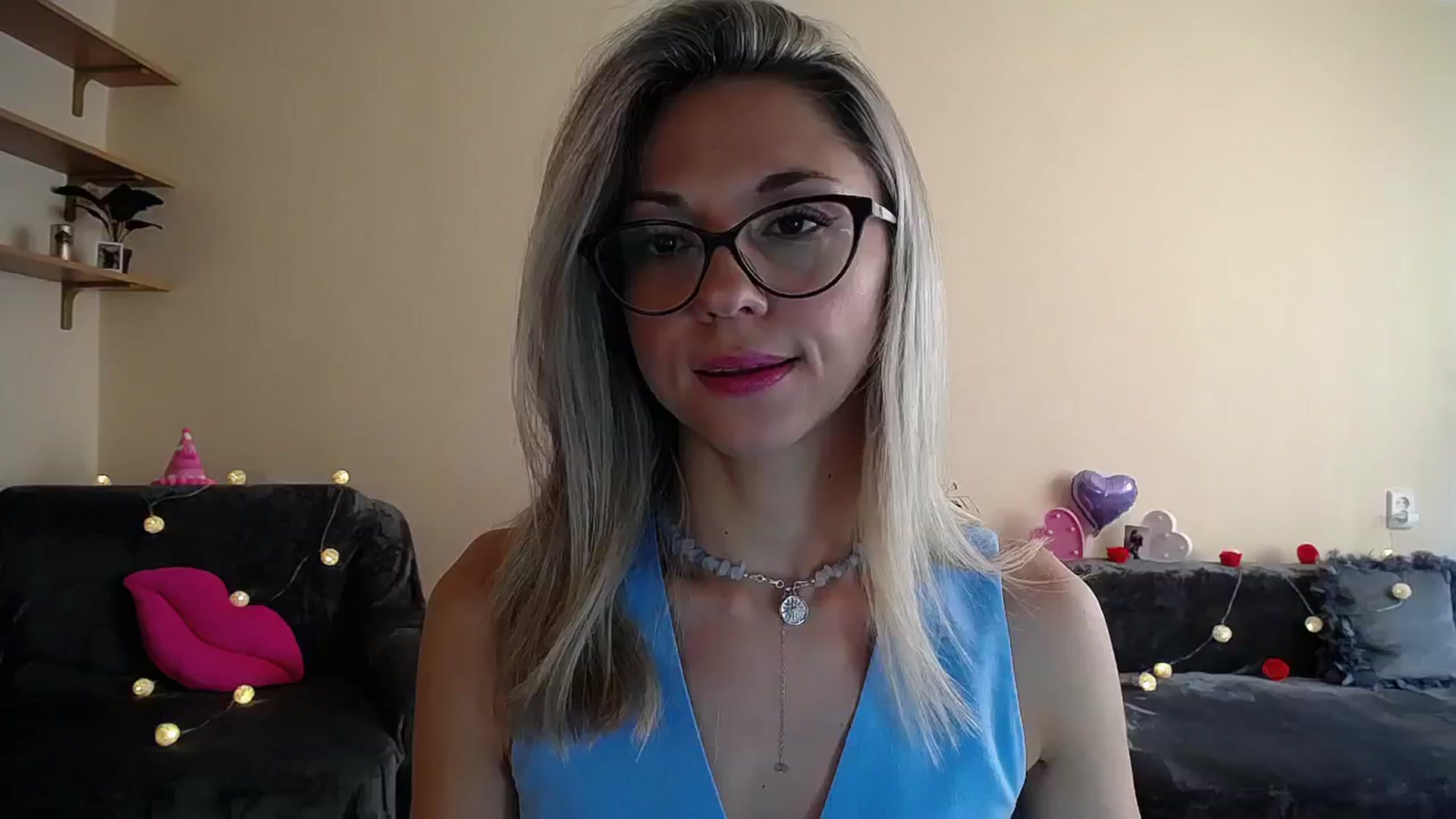 Gallery image thumbnail from Sunshine_alis's myfreecams stream on, 08/09/2025, 16:30 image 11 of 20