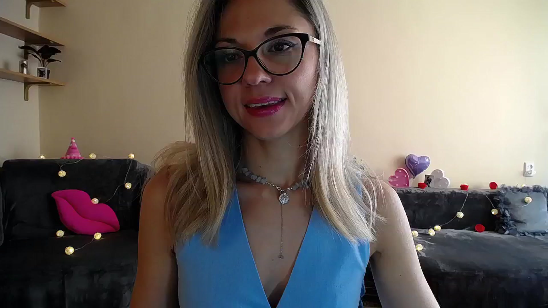 Gallery image thumbnail from Sunshine_alis's myfreecams stream on, 08/09/2025, 16:30 image 4 of 20