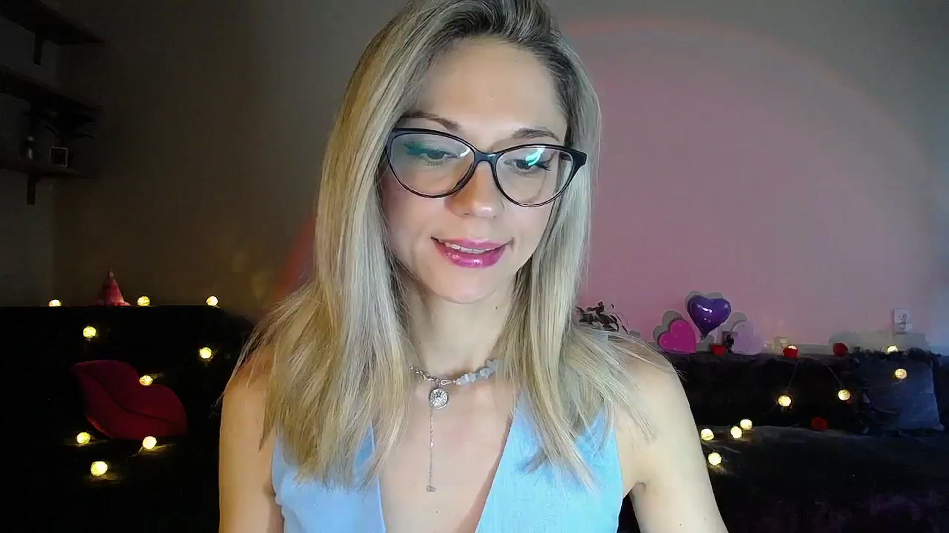 Gallery image thumbnail from Sunshine_alis's myfreecams stream on, 08/09/2025, 17:12 image 17 of 20