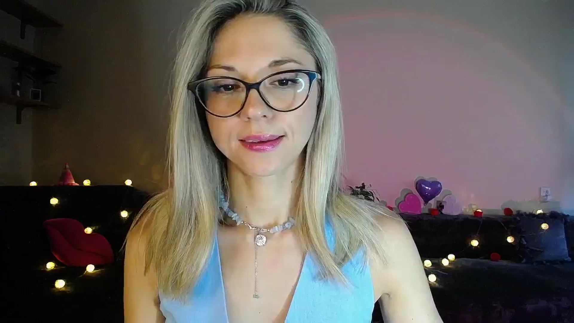 Gallery image thumbnail from Sunshine_alis's myfreecams stream on, 08/09/2025, 17:12 image 19 of 20