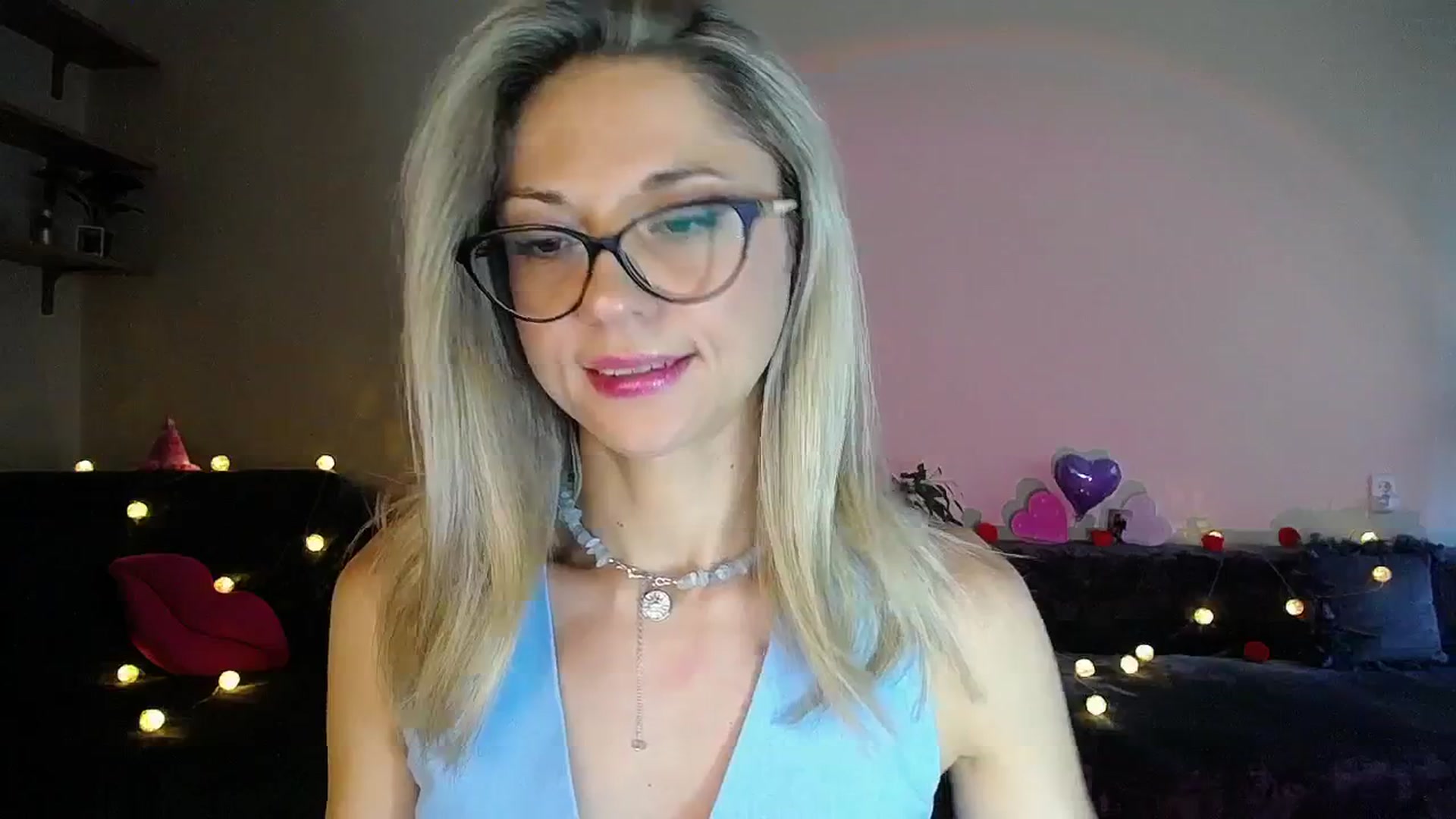 Gallery image thumbnail from Sunshine_alis's myfreecams stream on, 08/09/2025, 17:12 image 7 of 20