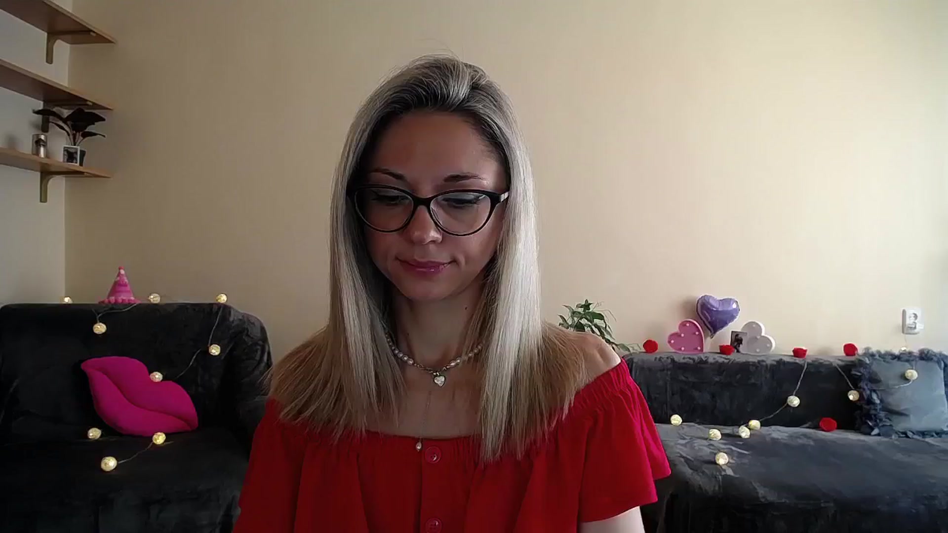 Gallery image thumbnail from Sunshine_alis's myfreecams stream on, 08/12/2025, 16:03 image 4 of 20