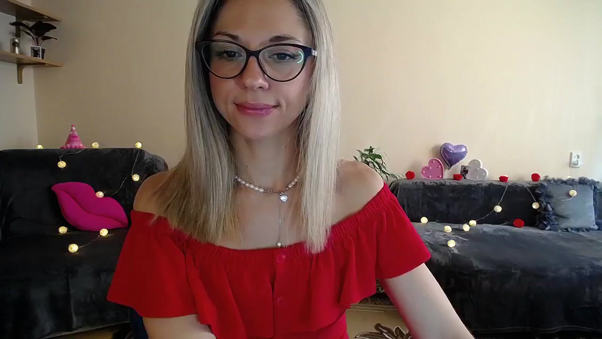 Gallery image thumbnail from Sunshine_alis's myfreecams stream on, 08/12/2025, 16:03 image 15 of 20