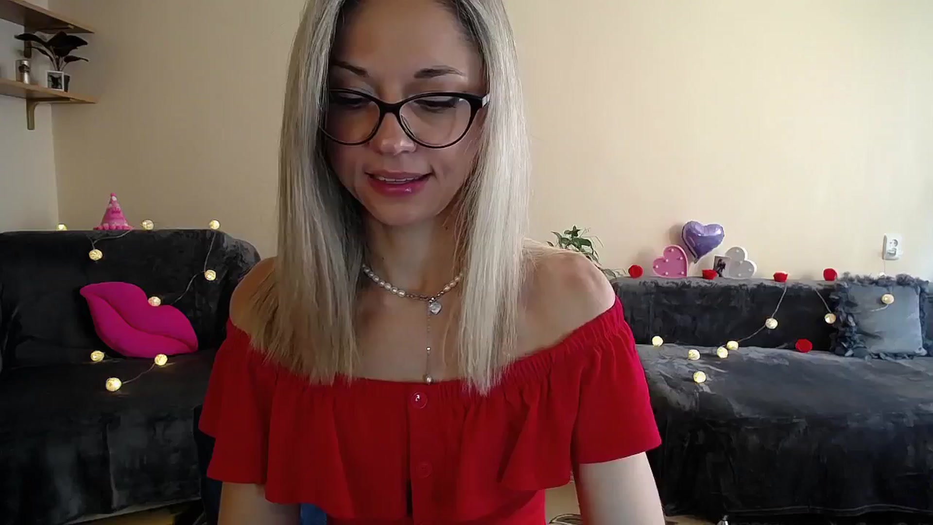Gallery image thumbnail from Sunshine_alis's myfreecams stream on, 08/12/2025, 16:03 image 14 of 20