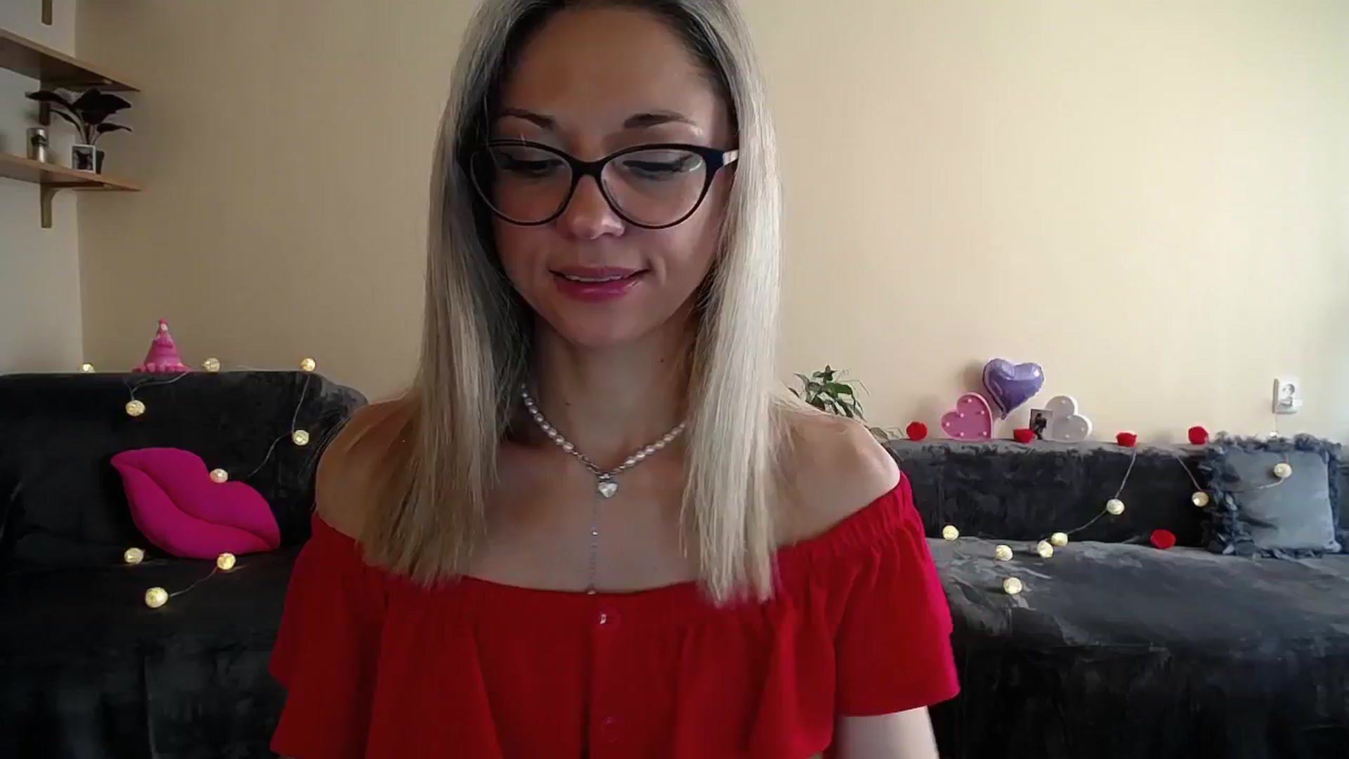Gallery image thumbnail from Sunshine_alis's myfreecams stream on, 08/12/2025, 16:03 image 8 of 20