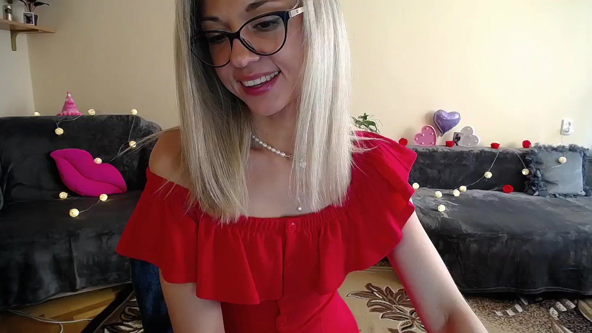 Gallery image thumbnail from Sunshine_alis's myfreecams stream on, 08/12/2025, 16:03 image 11 of 20