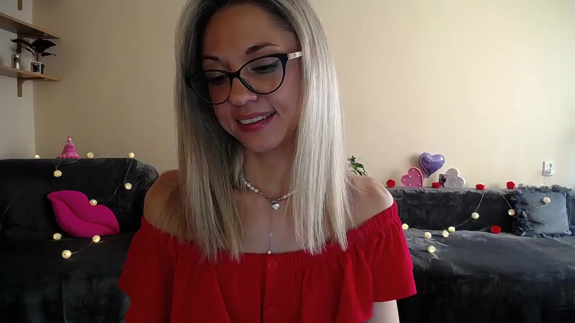 Gallery image thumbnail from Sunshine_alis's myfreecams stream on, 08/12/2025, 16:03 image 7 of 20
