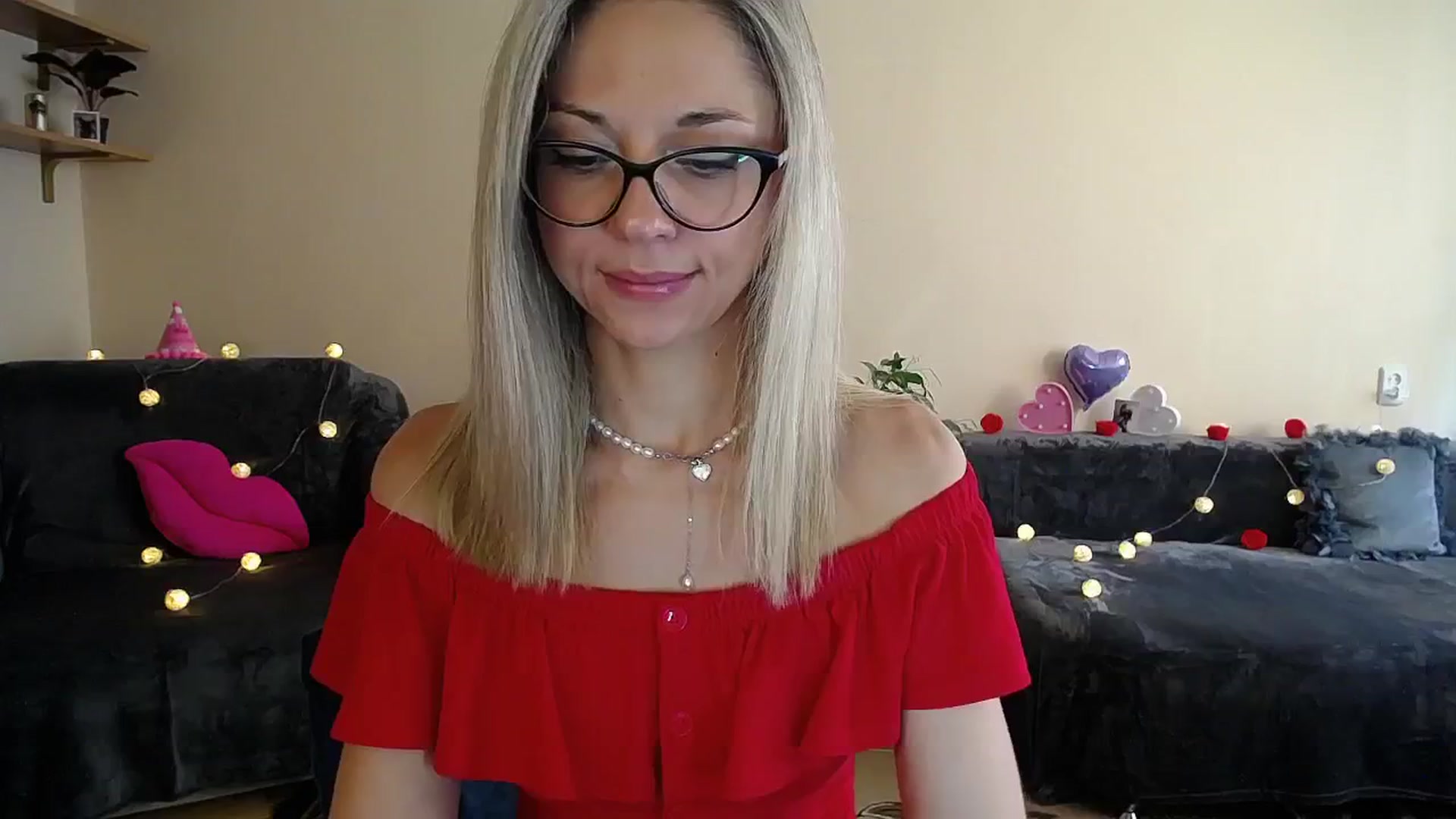 Gallery image thumbnail from Sunshine_alis's myfreecams stream on, 08/12/2025, 16:03 image 17 of 20