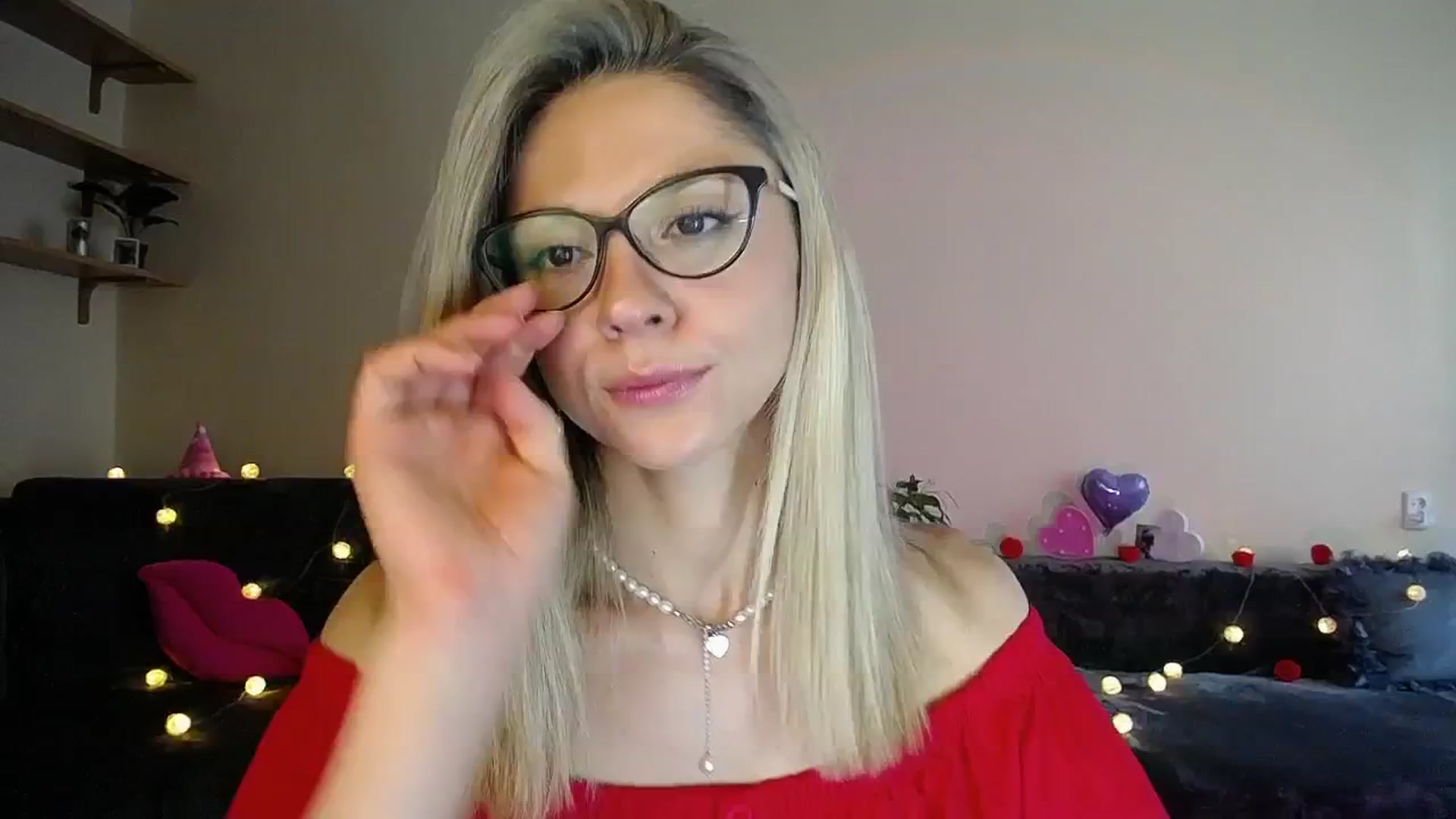Gallery image thumbnail from Sunshine_alis's myfreecams stream on, 08/12/2025, 16:31 image 18 of 20