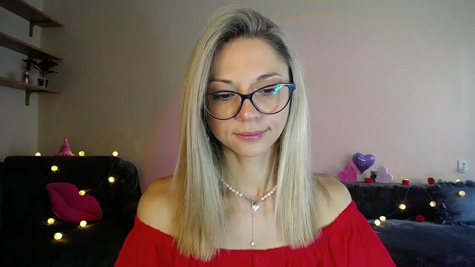 Gallery image thumbnail from Sunshine_alis's myfreecams stream on, 08/12/2025, 16:31 image 17 of 20