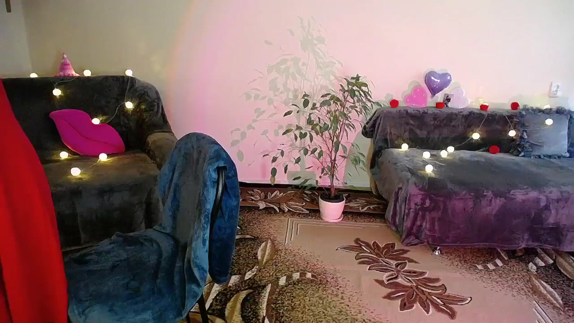 Gallery image thumbnail from Sunshine_alis's myfreecams stream on, 08/12/2025, 17:00 image 18 of 20