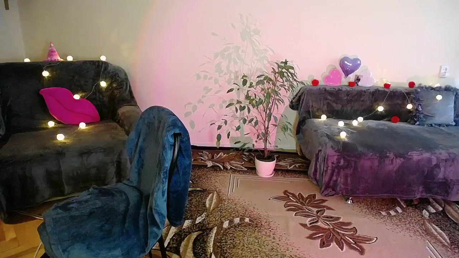 Gallery image thumbnail from Sunshine_alis's myfreecams stream on, 08/12/2025, 17:00 image 17 of 20