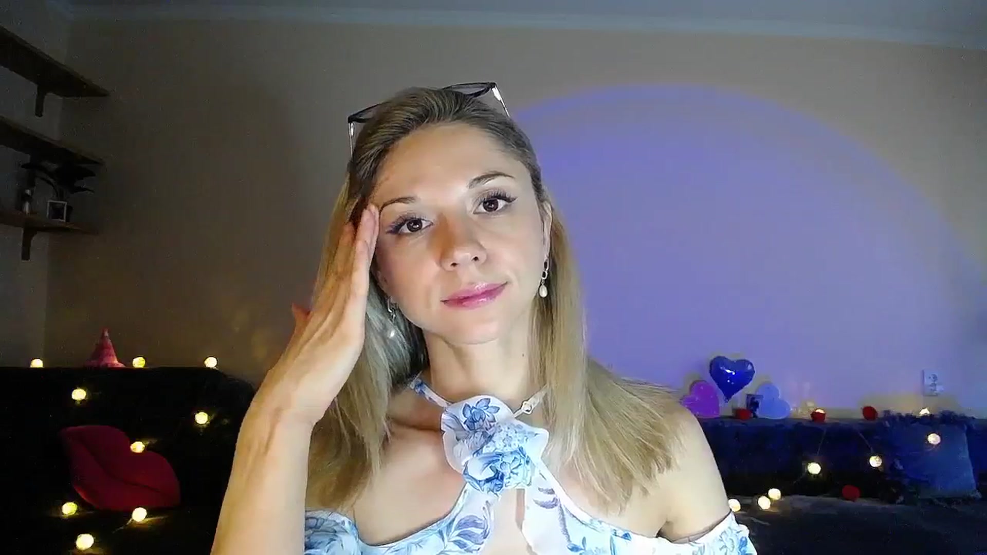 Gallery image thumbnail from Sunshine_alis's myfreecams stream on, 08/14/2025, 18:05 image 6 of 20