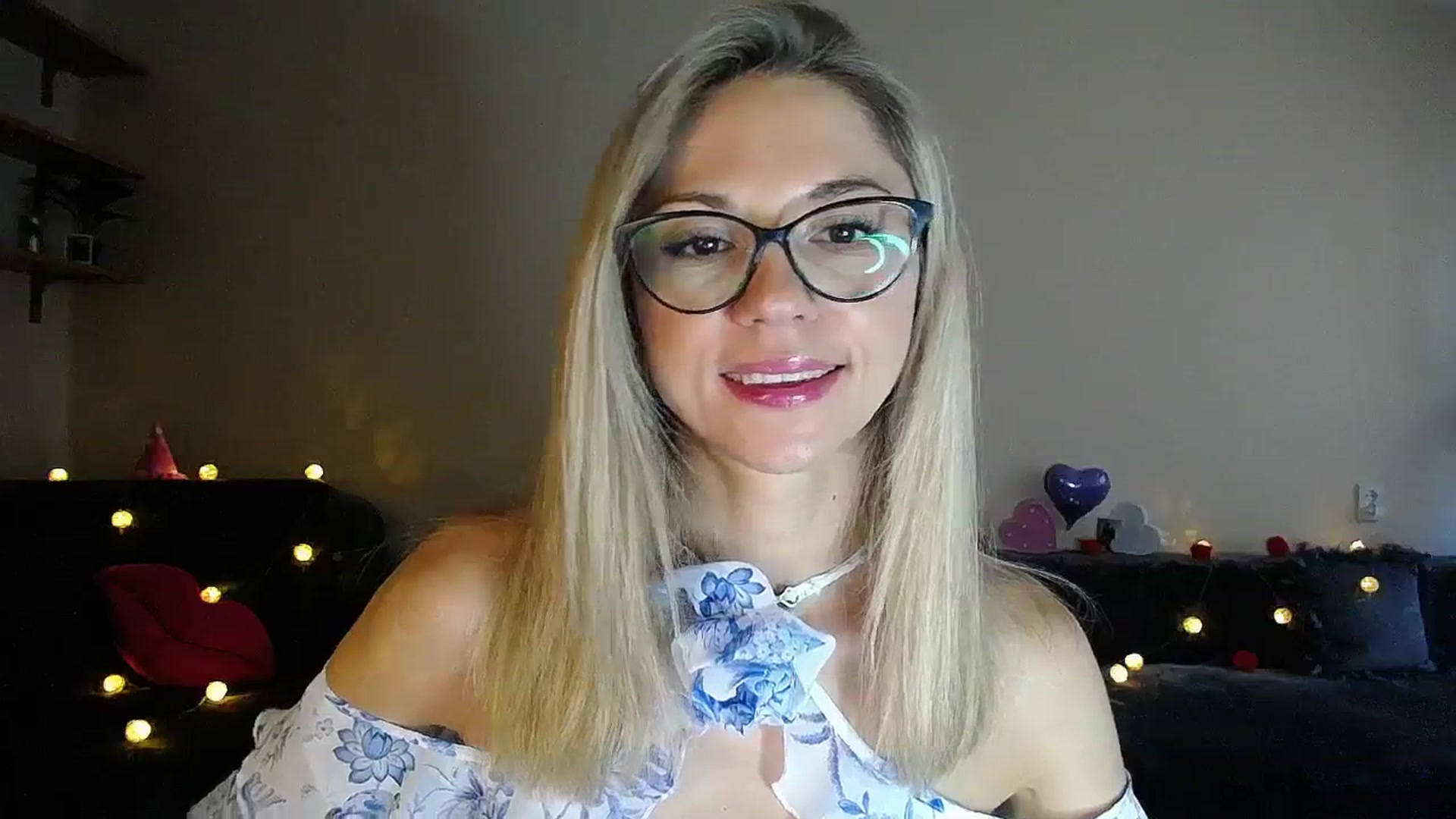 Gallery image thumbnail from Sunshine_alis's myfreecams stream on, 08/14/2025, 18:05 image 4 of 20