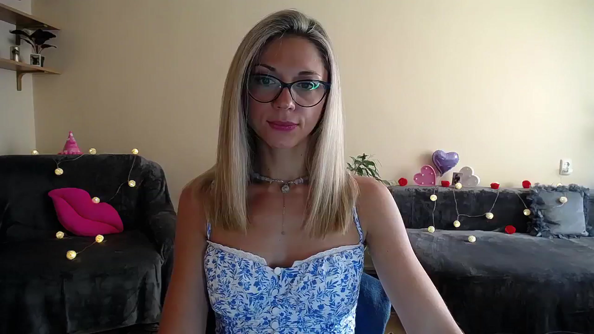 Gallery image thumbnail from Sunshine_alis's myfreecams stream on, 08/16/2025, 15:52 image 8 of 20