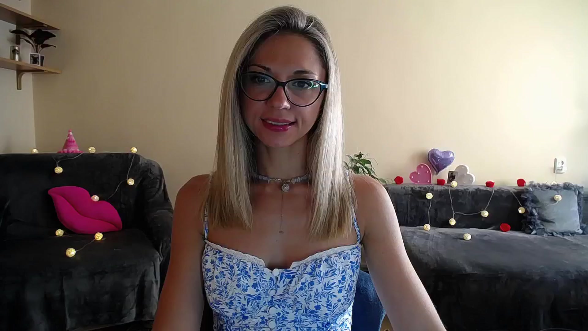 Gallery image thumbnail from Sunshine_alis's myfreecams stream on, 08/16/2025, 15:52 image 3 of 20