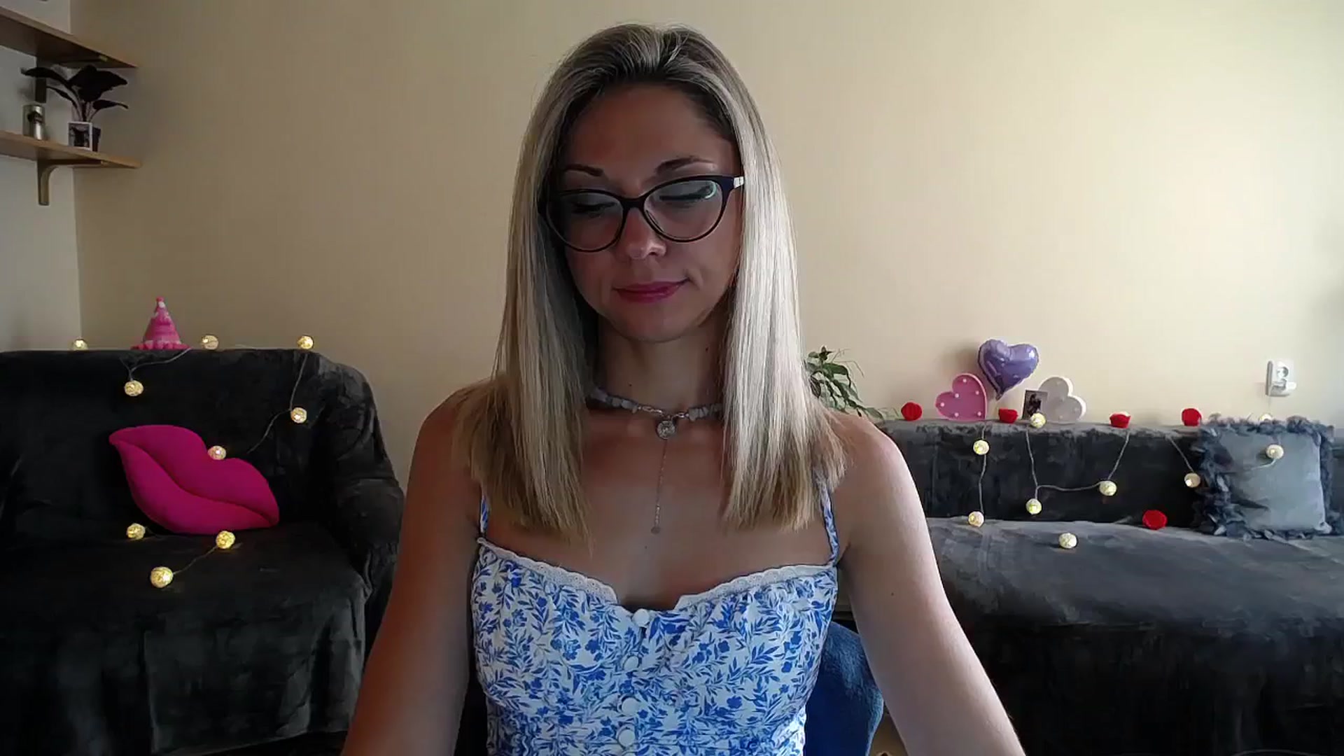 Gallery image thumbnail from Sunshine_alis's myfreecams stream on, 08/16/2025, 15:52 image 5 of 20