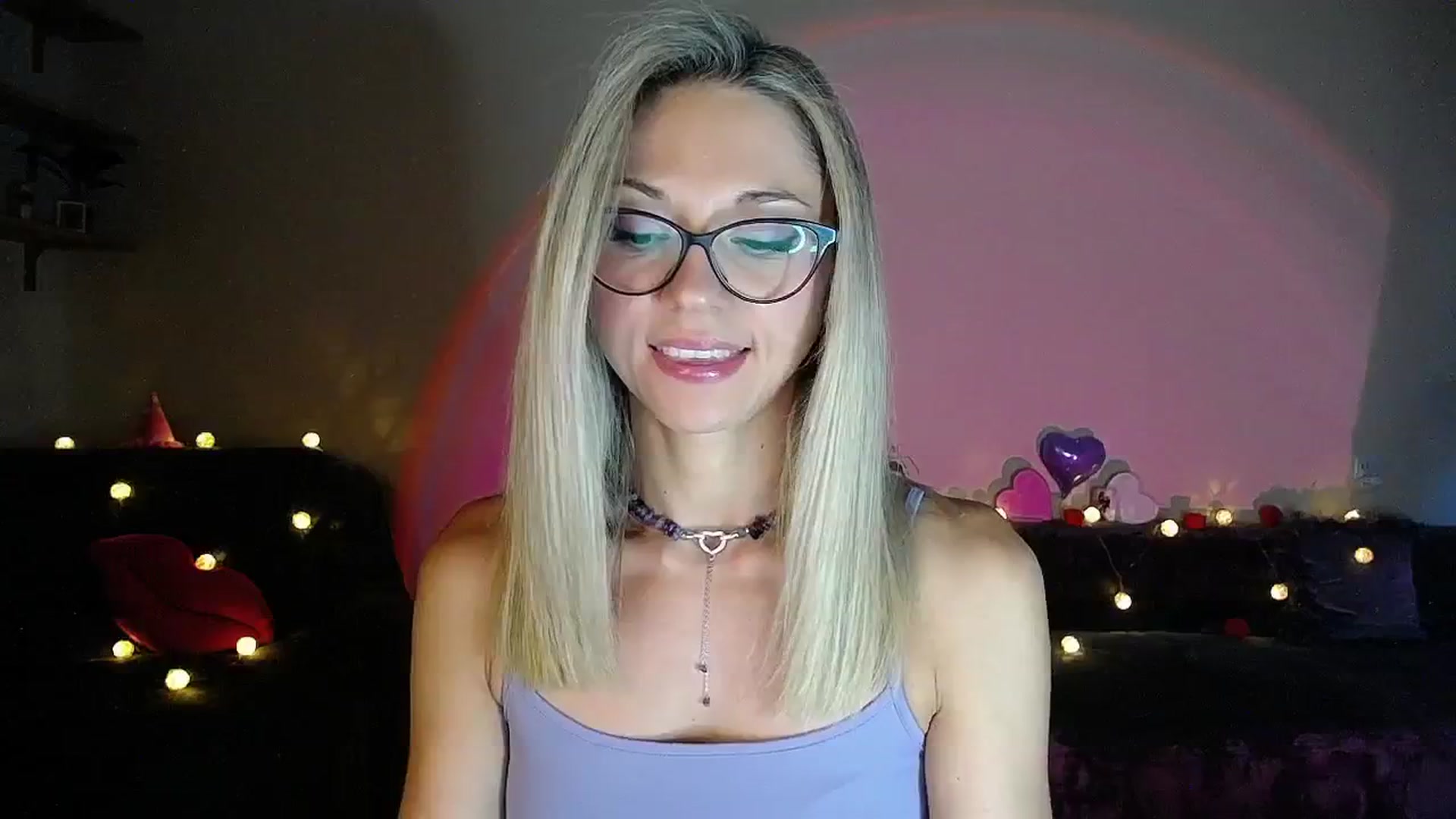 Gallery image thumbnail from Sunshine_alis's myfreecams stream on, 08/18/2025, 17:31 image 3 of 20