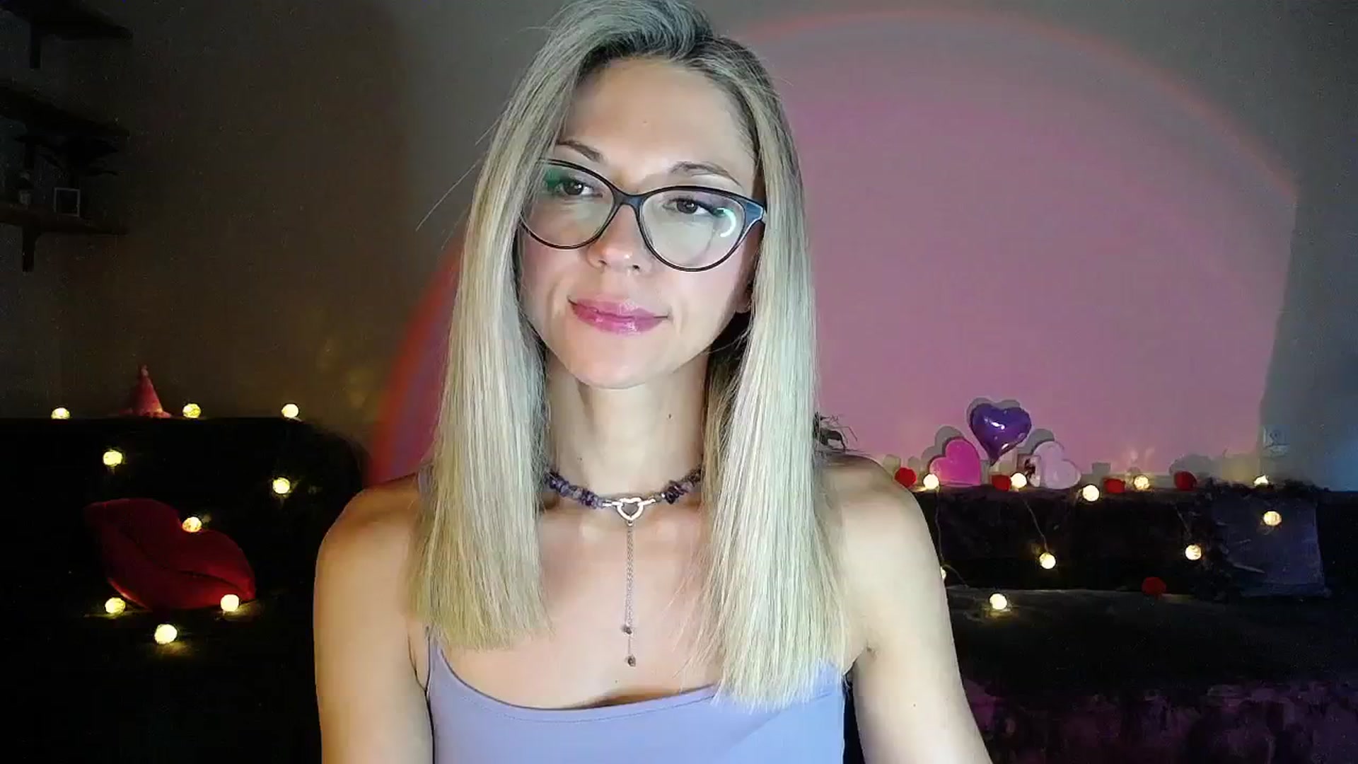 Gallery image thumbnail from Sunshine_alis's myfreecams stream on, 08/18/2025, 17:31 image 1 of 20