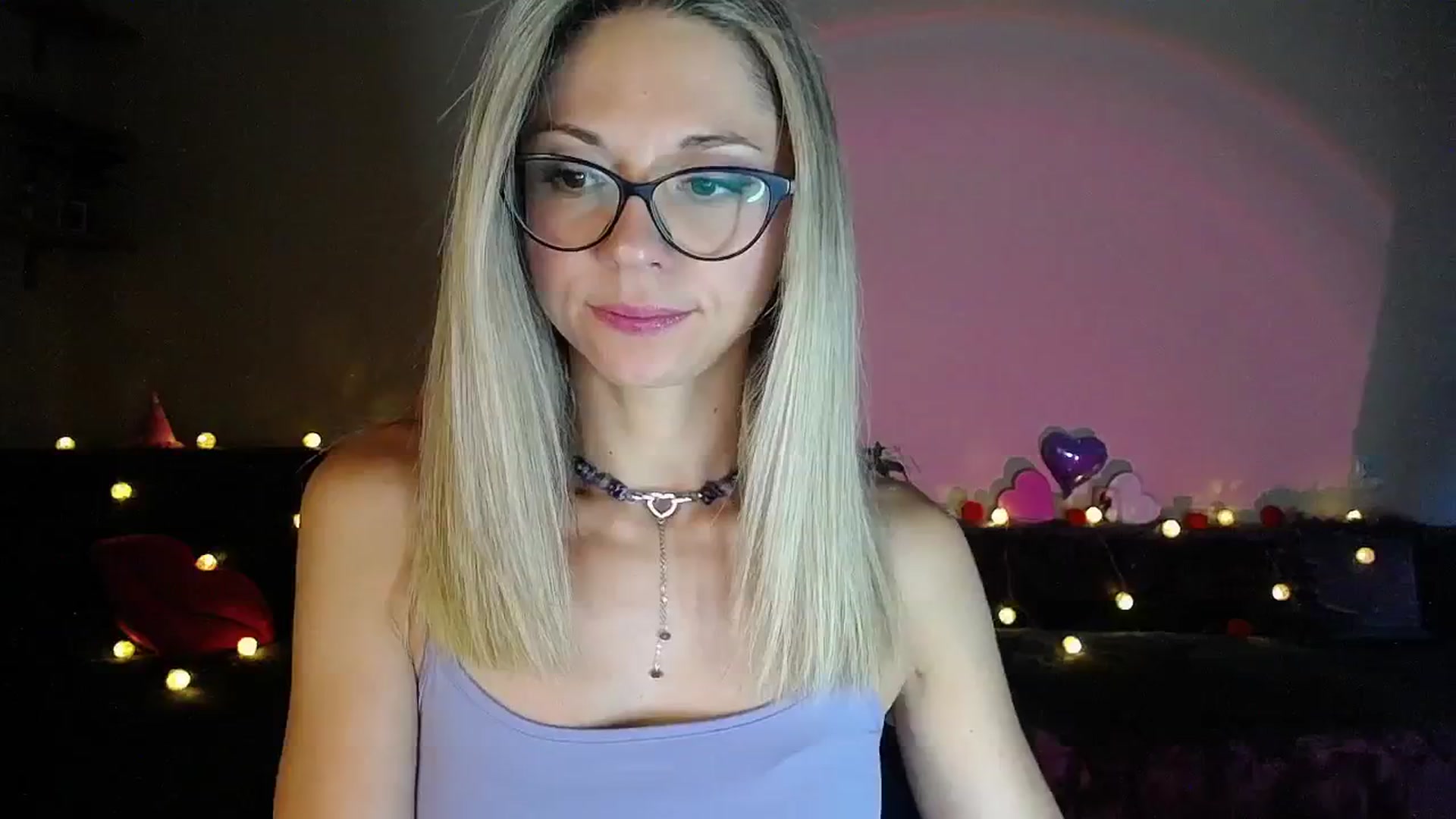 Gallery image thumbnail from Sunshine_alis's myfreecams stream on, 08/18/2025, 17:31 image 8 of 20