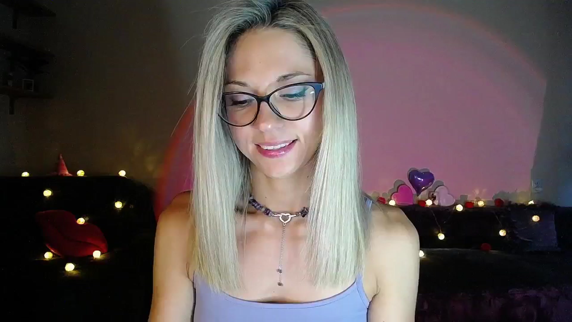 Gallery image thumbnail from Sunshine_alis's myfreecams stream on, 08/18/2025, 17:31 image 2 of 20