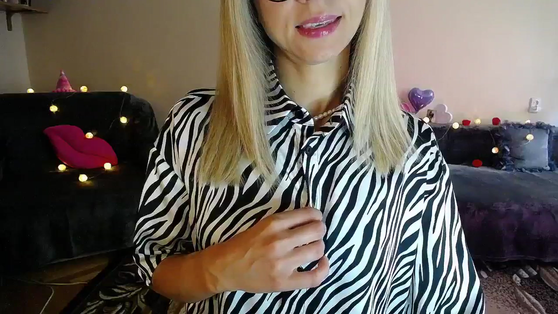 Gallery image thumbnail from Sunshine_alis's myfreecams stream on, 08/19/2025, 15:28 image 19 of 20