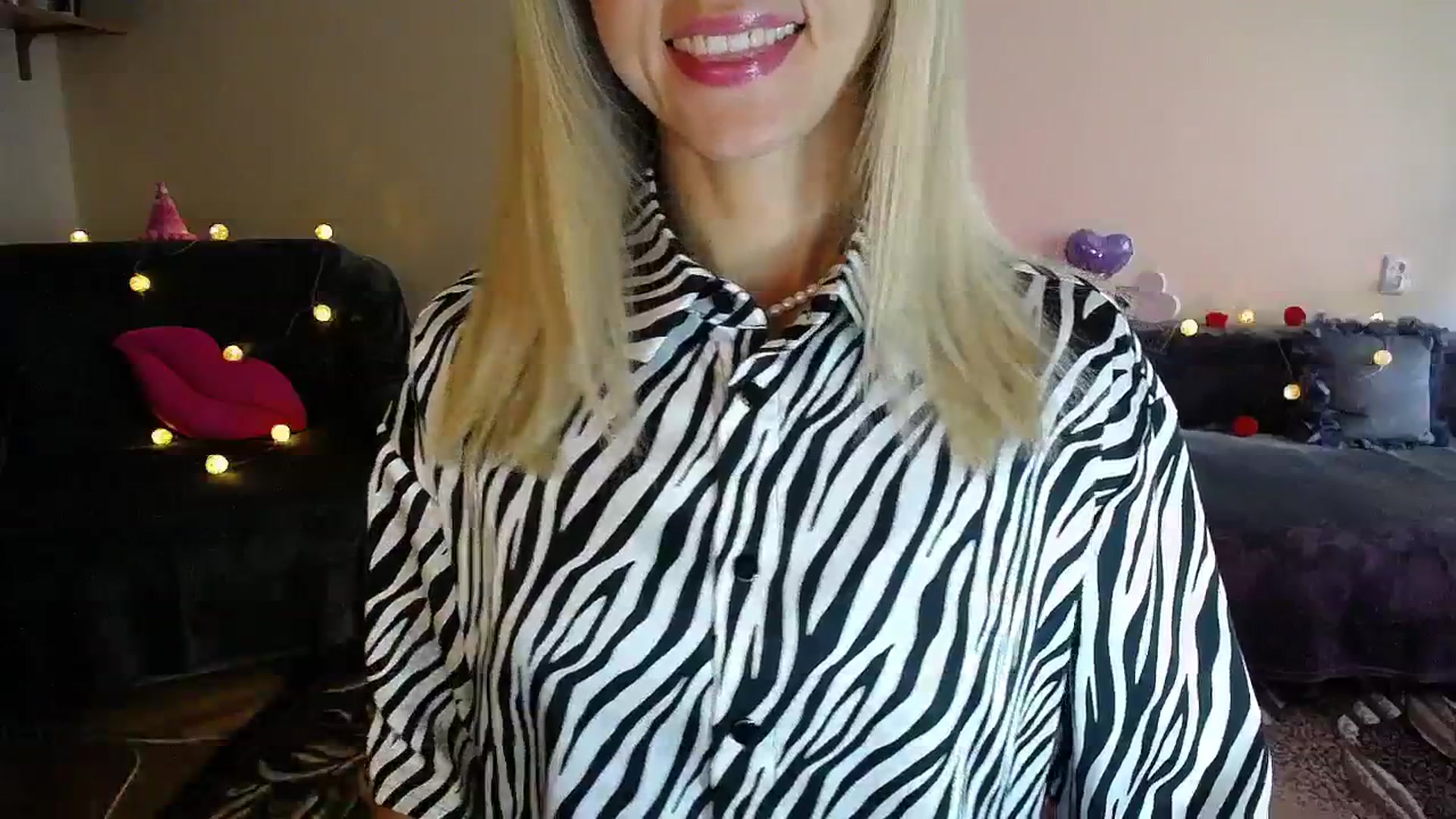 Gallery image thumbnail from Sunshine_alis's myfreecams stream on, 08/19/2025, 15:28 image 18 of 20